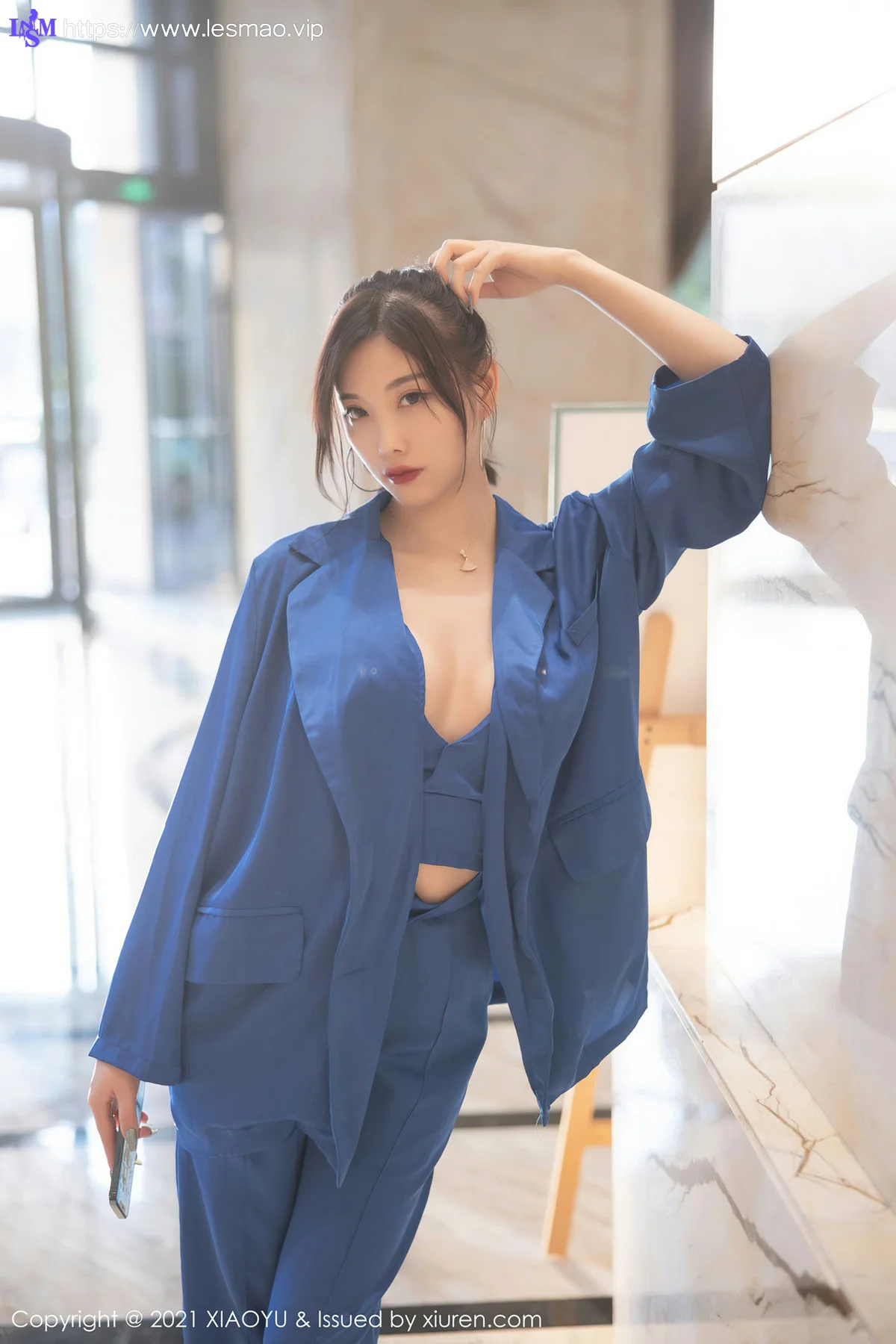 XIAOYU  语画界 Vol.467 爆乳女神 杨晨晨 蓝色西装 - 36