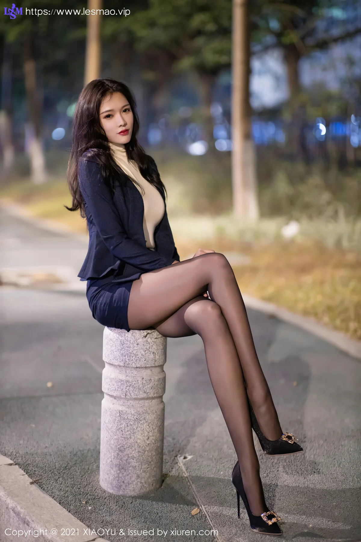 XIAOYU  语画界 Vol.481 香车美人外景车拍  娜比 - 33