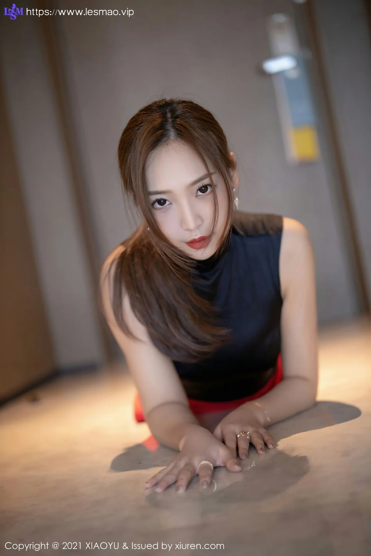 XIAOYU  语画界 Vol.491 黑丝吊袜都市OL 郑颖姗 性感写真 - 18