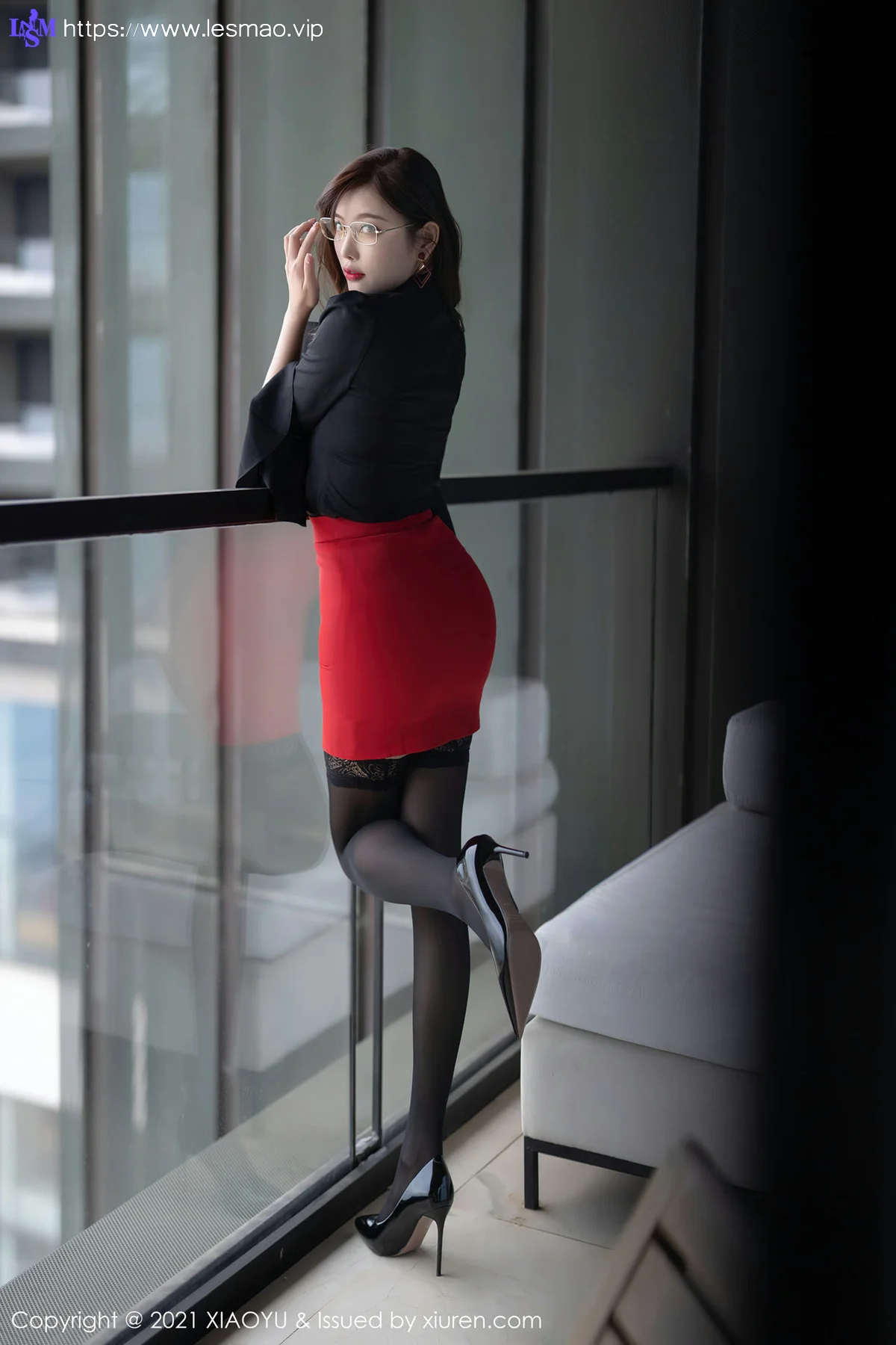 XIAOYU  语画界 Vol.523 秘书眼镜OL 杨晨晨sugar 蕾丝吊袜青岛旅... - 55