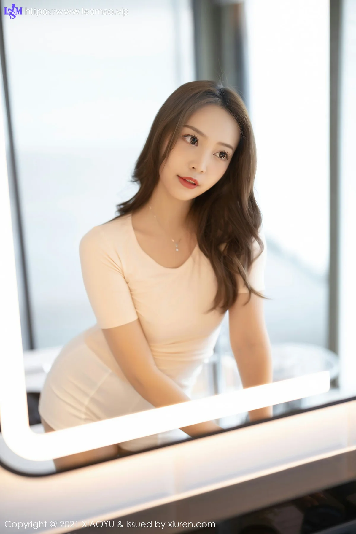 XIAOYU  语画界 Vol.530 诱人美臀与朦胧丝袜 郑颖姗 性感写真 - 19