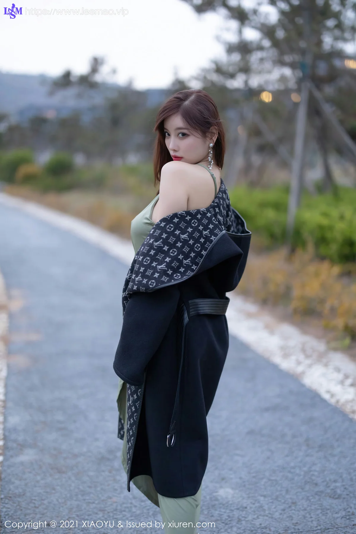 XIAOYU  语画界 Vol.538 轻透长裙 杨晨晨sugar 青岛旅拍写真 - 31