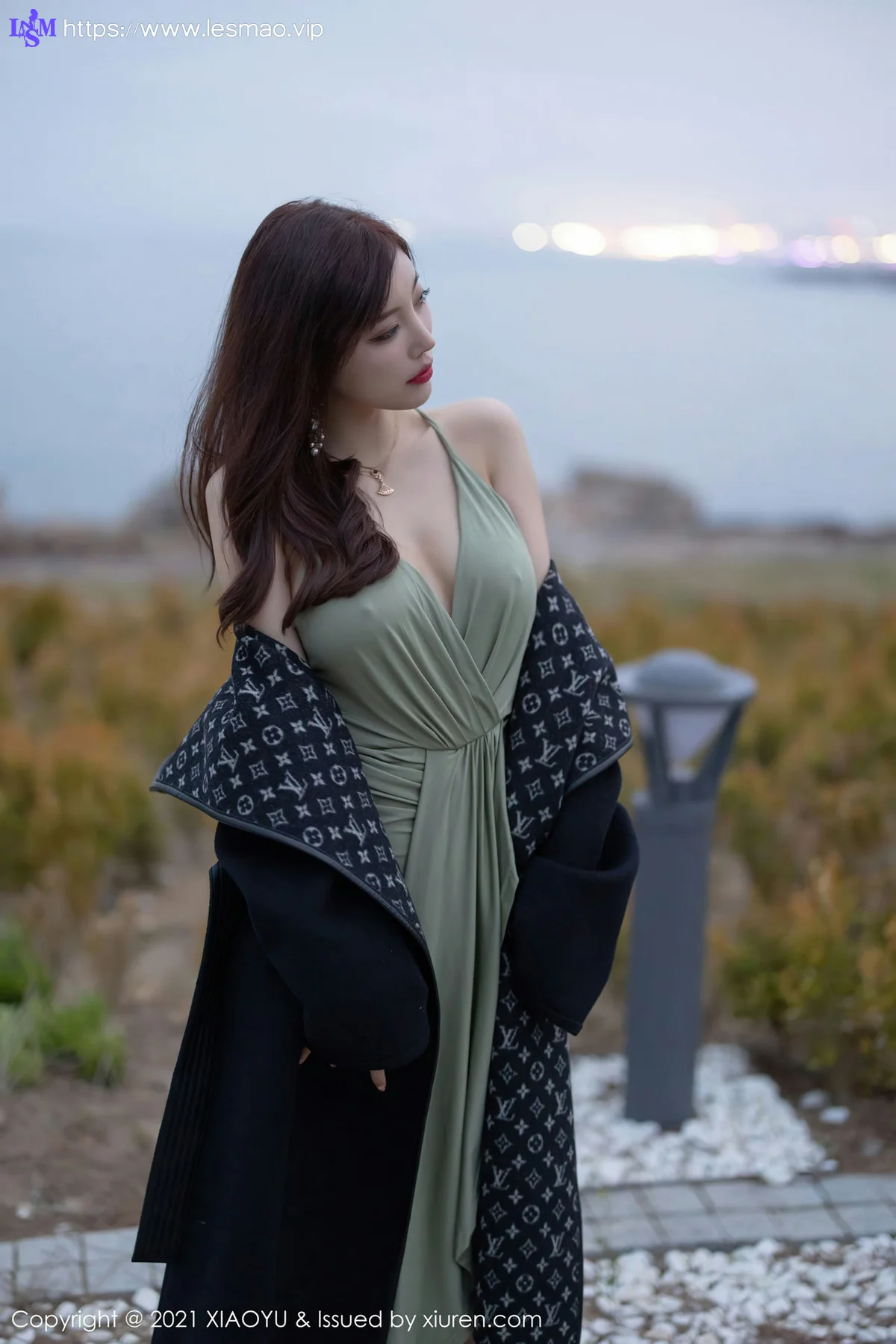 XIAOYU  语画界 Vol.538 轻透长裙 杨晨晨sugar 青岛旅拍写真 - 36