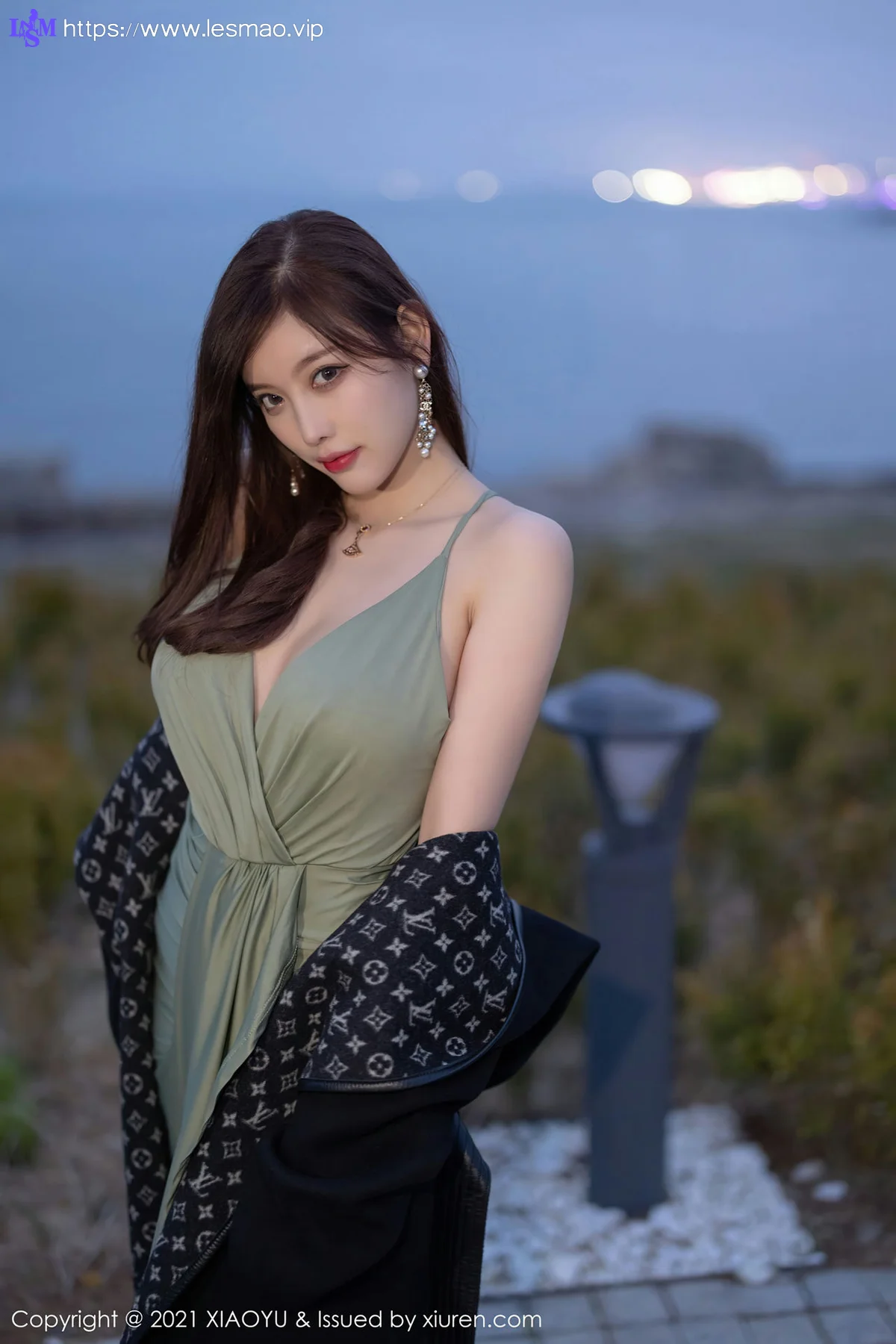 XIAOYU  语画界 Vol.538 轻透长裙 杨晨晨sugar 青岛旅拍写真 - 41