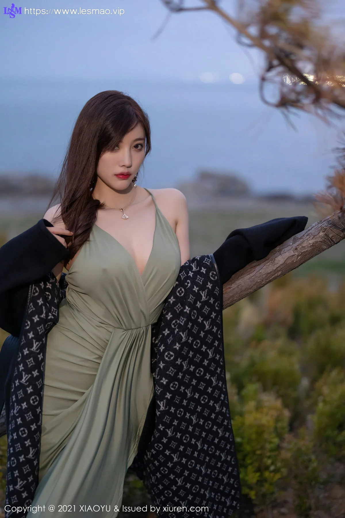 XIAOYU  语画界 Vol.538 轻透长裙 杨晨晨sugar 青岛旅拍写真 - 43