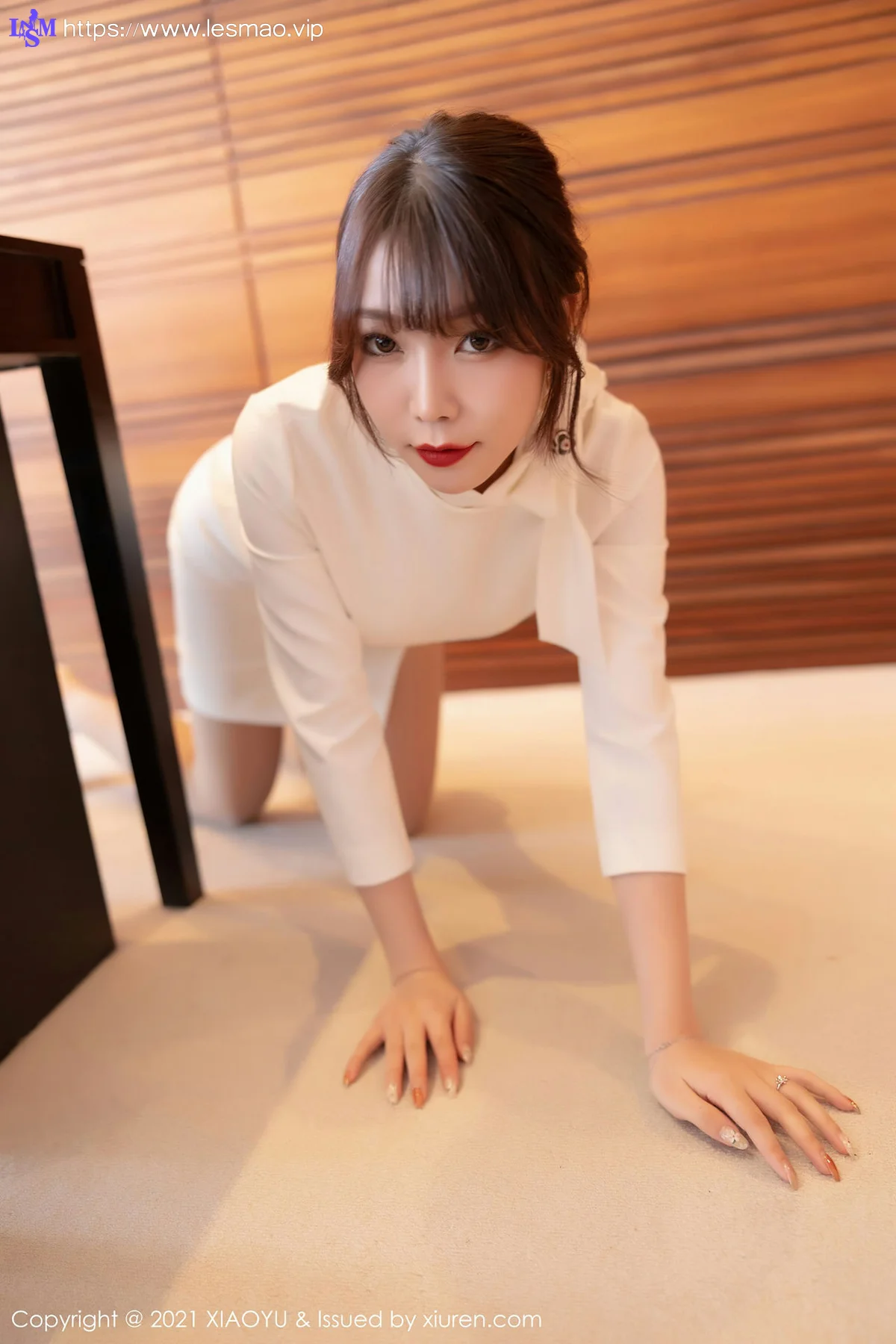 XIAOYU  语画界 Vol.544 制服系列 芝芝Booty 青岛旅拍写真 - 34