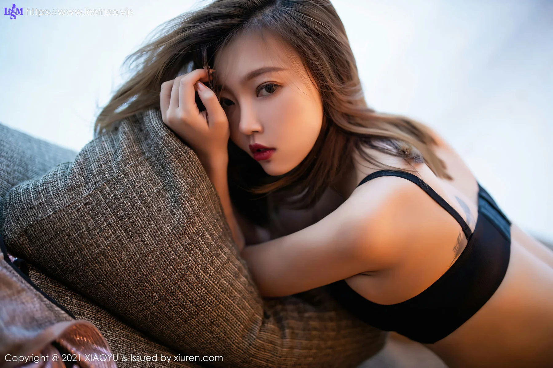 XIAOYU  语画界 Vol.560 古典旗袍与极致朦胧丝袜 冯木木LRIS 性感写真 - 76