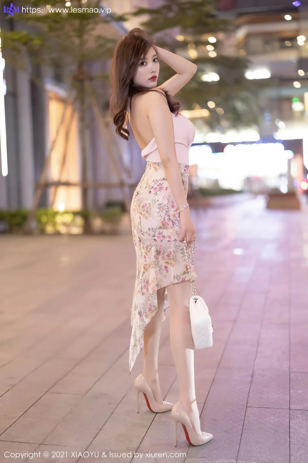 XIAOYU  语画界 Vol.572 粉色系服饰 杨晨晨sugar 青岛旅拍11 - 11