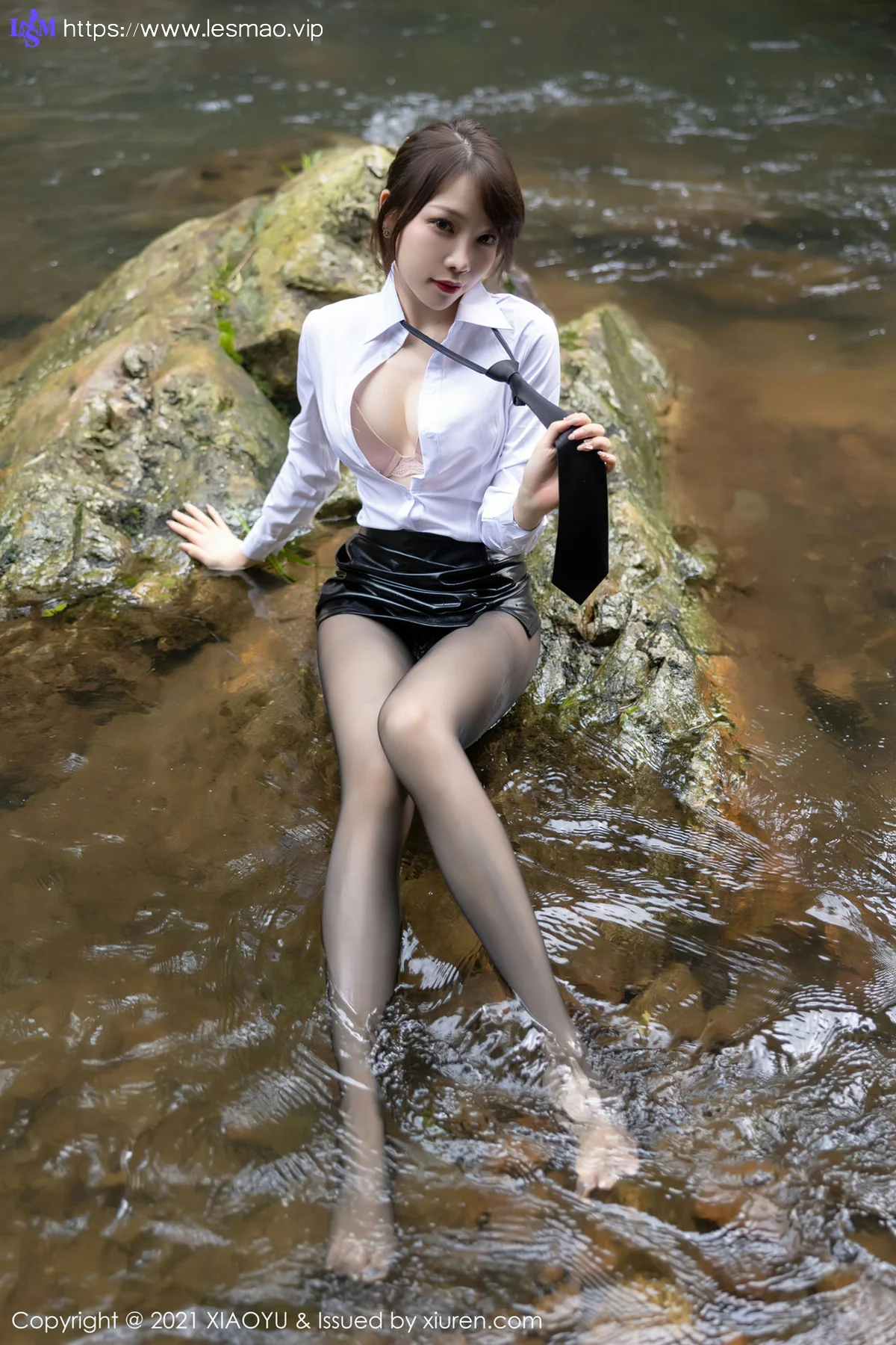 XIAOYU  语画界 Vol.576 户外山涧戏水 芝芝Booty 性感写真11 - 59