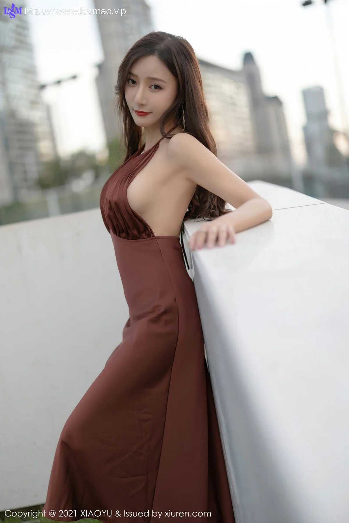 XIAOYU  语画界 Vol.590 香槟色吊裙 王馨瑶yanni 性感写真 - 12