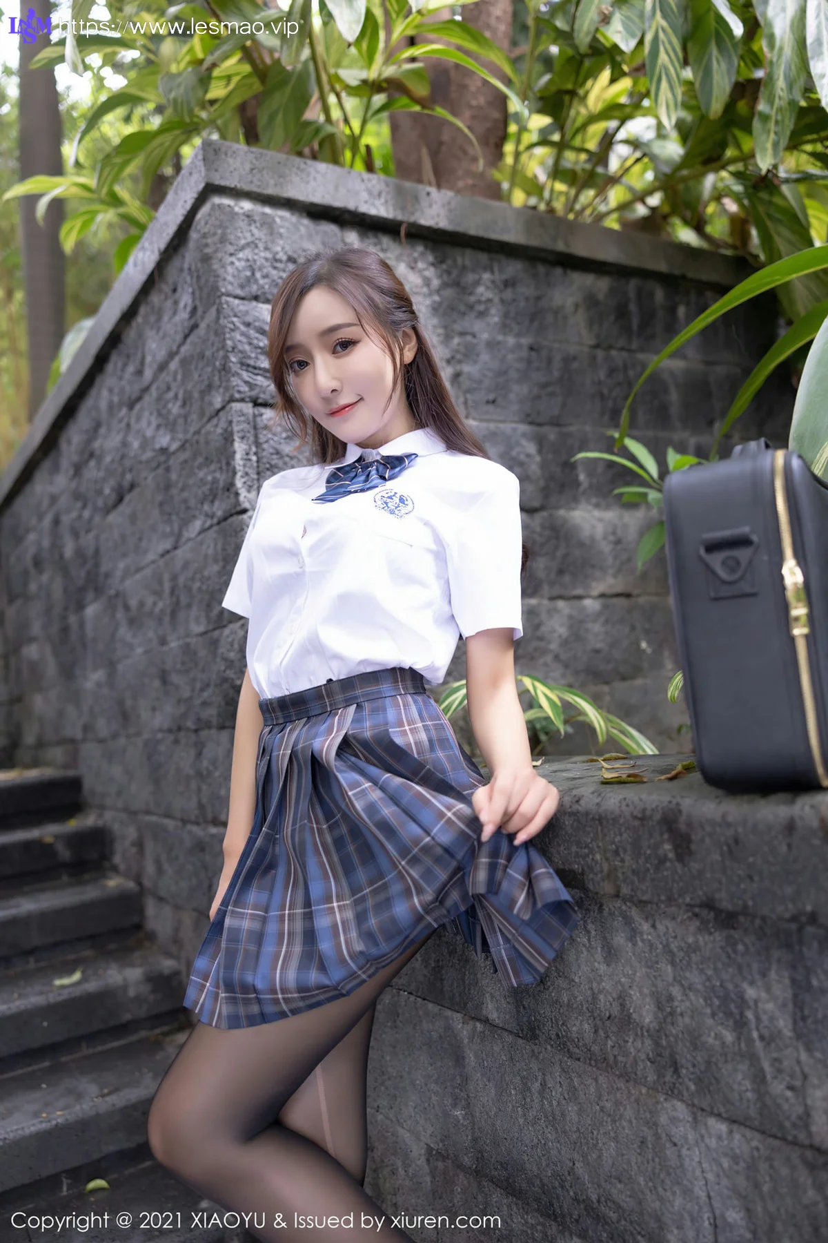 XIAOYU  语画界 Vol.604 清纯甜美JK制服 王馨瑶yanni 性感写真11 - 17