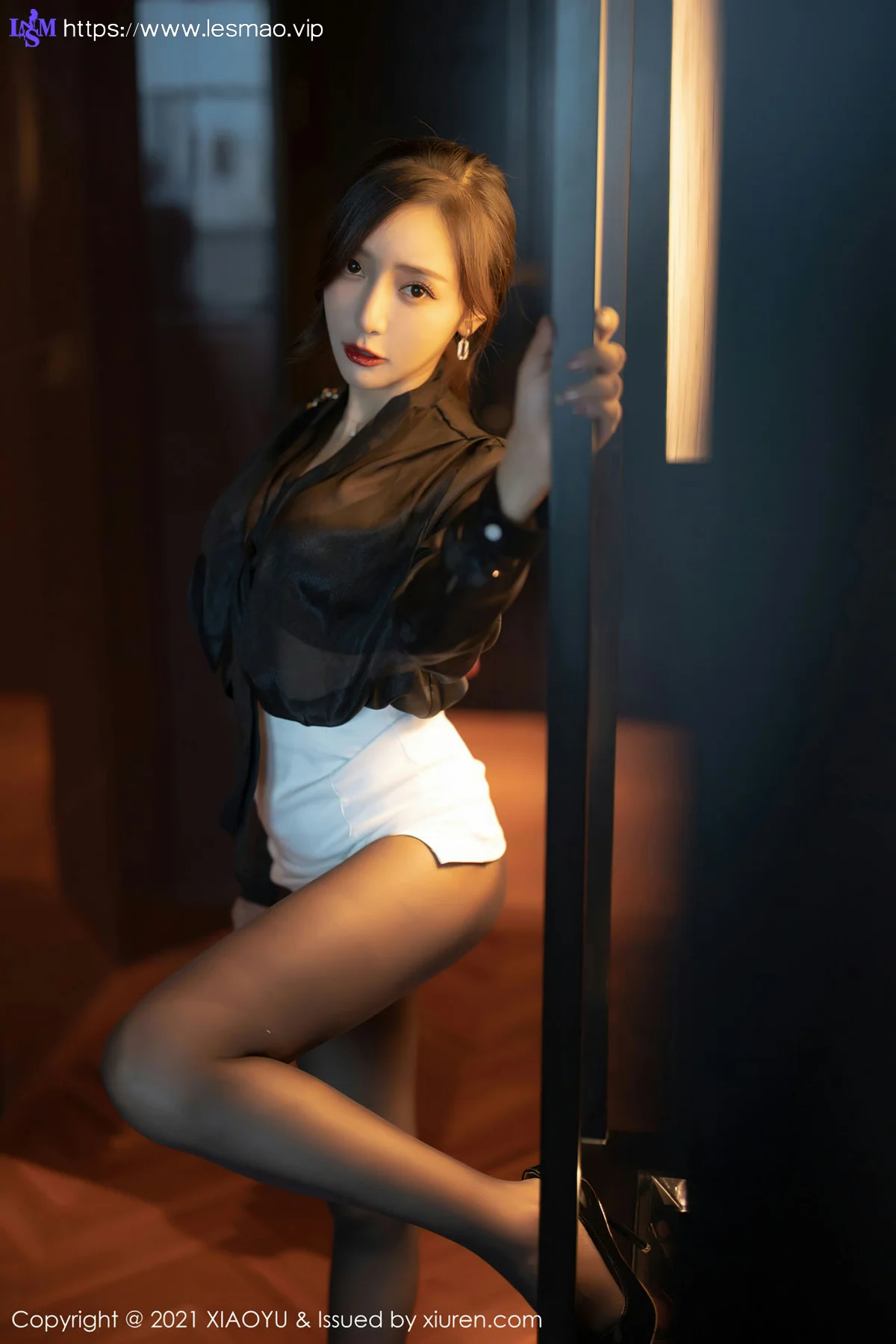 XIAOYU  语画界 Vol.632 黑丝都市OL 王馨瑶yanni 性感写真11 - 19
