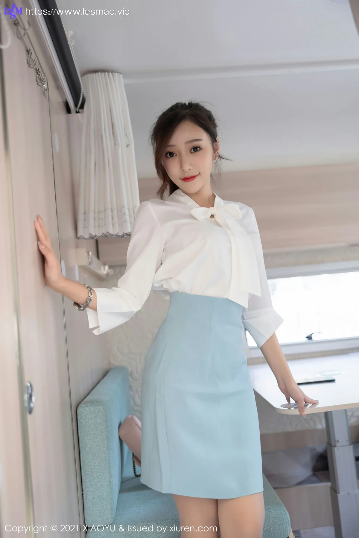 XIAOYU  语画界 Vol.635 房车之旅 王馨瑶yanni 性感写真11 - 16