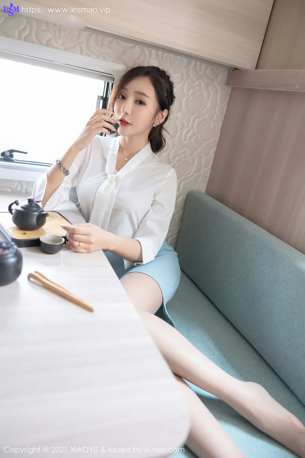 XIAOYU  语画界 Vol.635 房车之旅 王馨瑶yanni 性感写真11 - 29