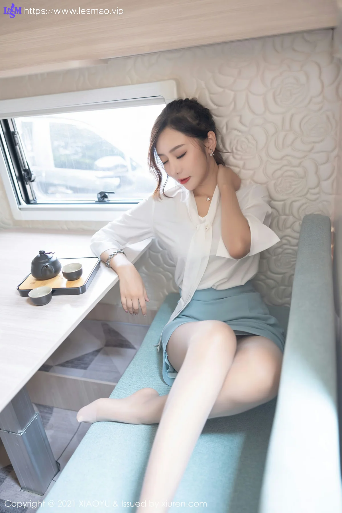 XIAOYU  语画界 Vol.635 房车之旅 王馨瑶yanni 性感写真11 - 32