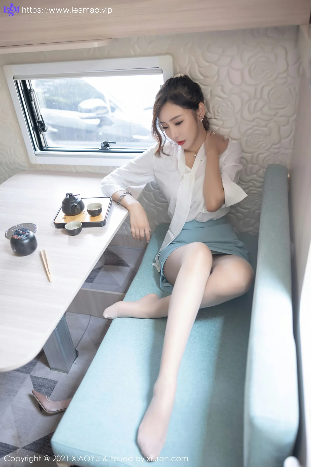 XIAOYU  语画界 Vol.635 房车之旅 王馨瑶yanni 性感写真11 - 33