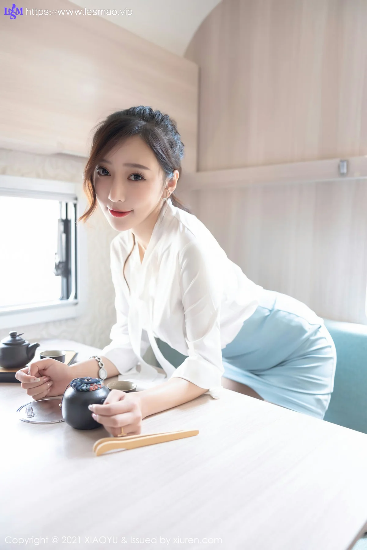 XIAOYU  语画界 Vol.635 房车之旅 王馨瑶yanni 性感写真11 - 37