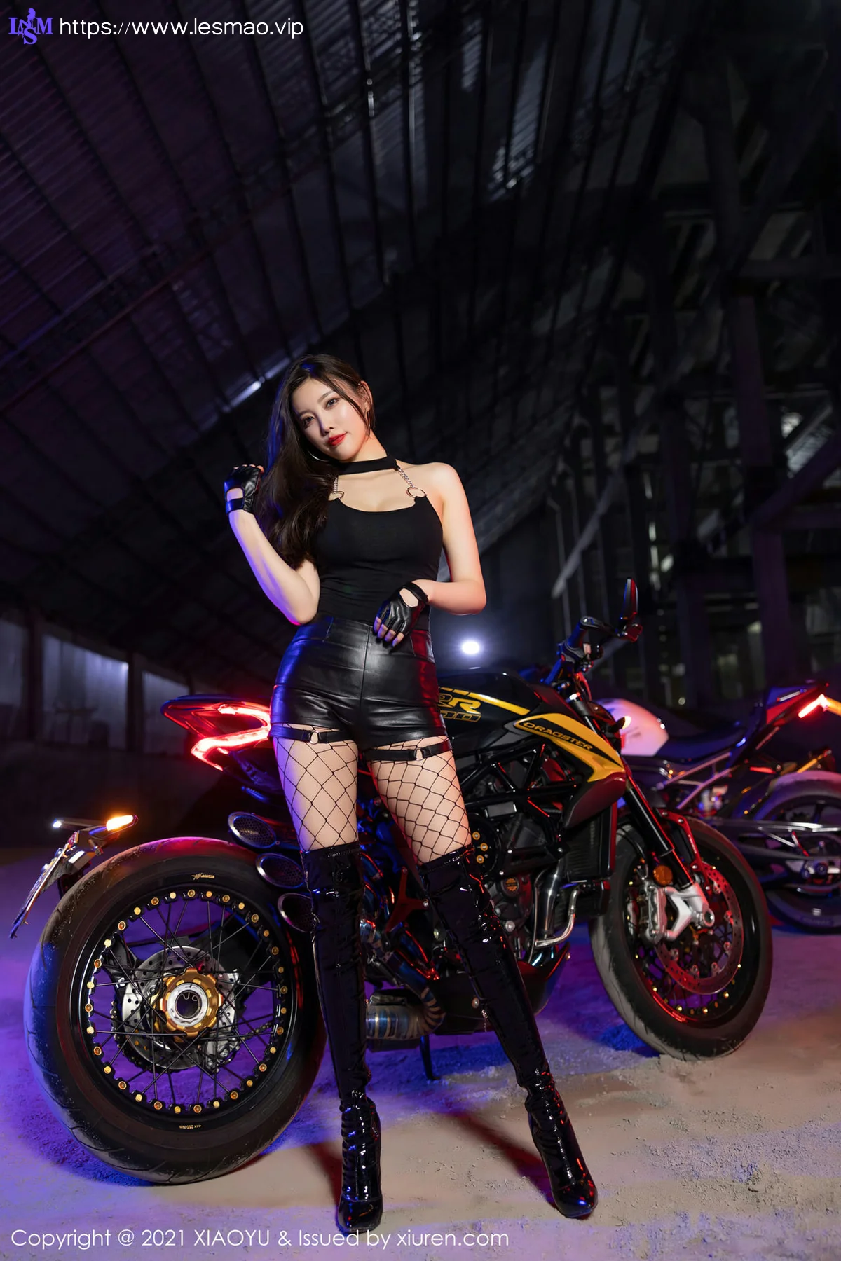 XIAOYU  语画界 Vol.638 皮靴网袜 杨晨晨sugar 机车女郎旅拍 - 48