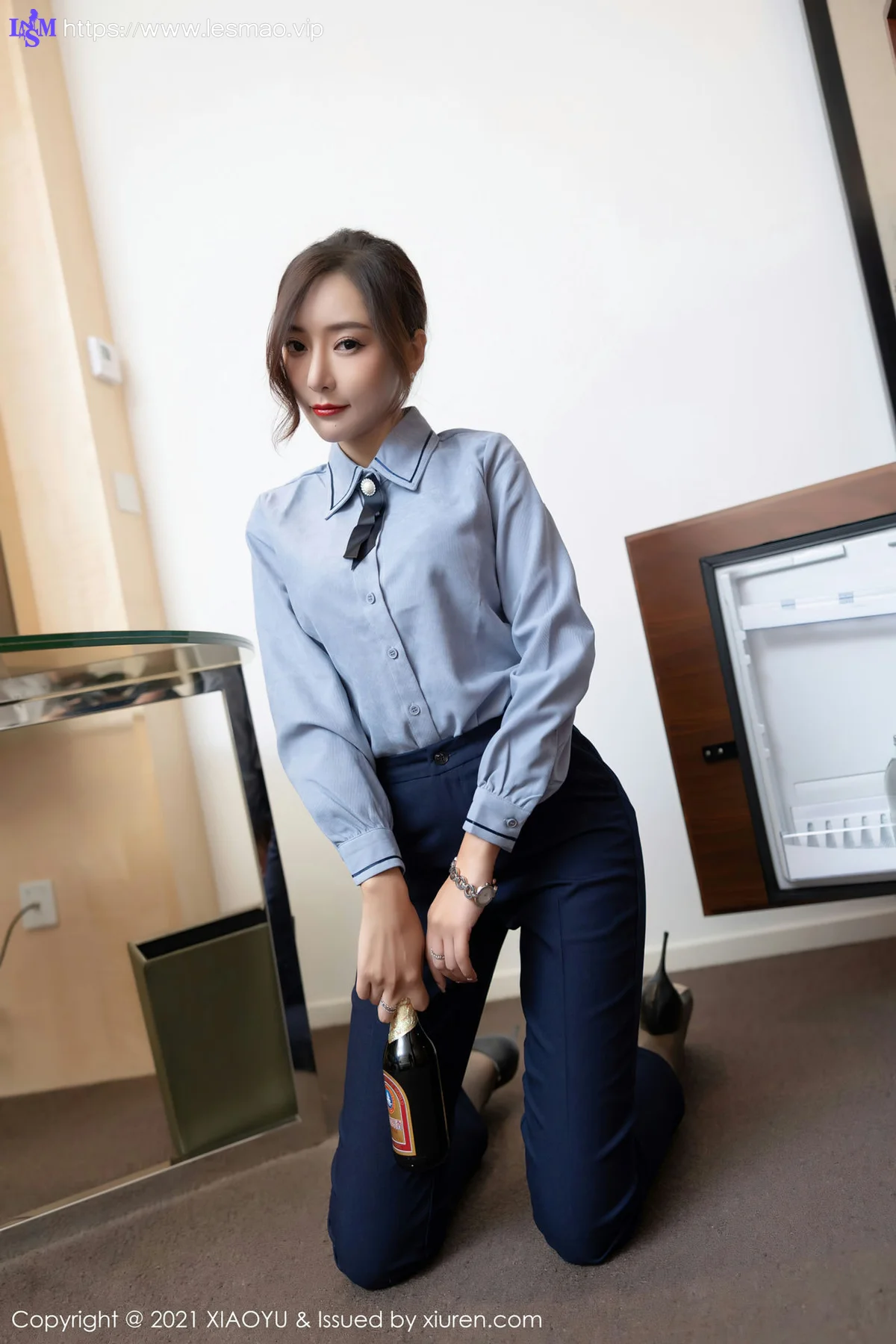 XIAOYU  语画界 Vol.639 职业灰丝OL 馨瑶yanni 性感写真 - 25