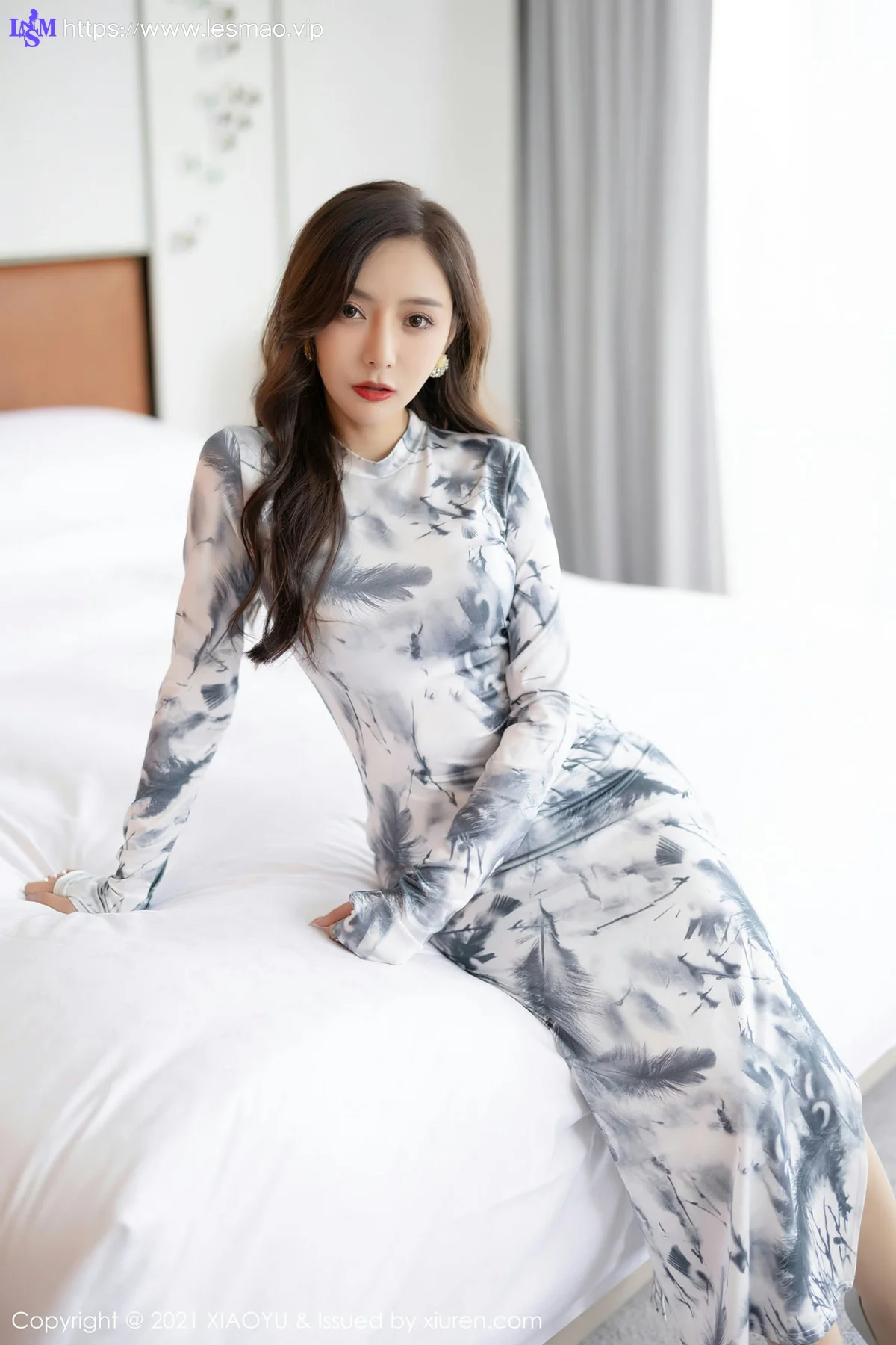 XIAOYU  语画界 Vol.652 长裙与朦胧丝袜 王馨瑶yanni 性感写真1 - 13