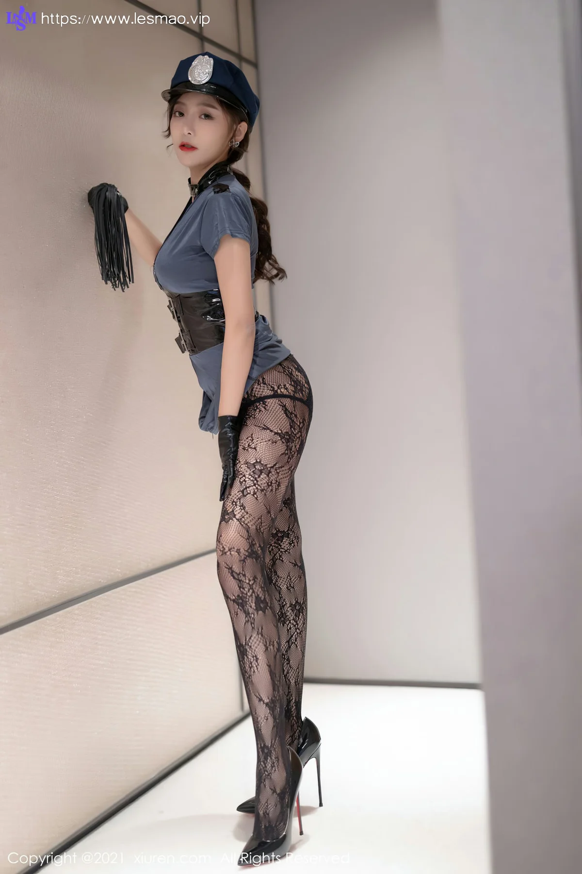 XIAOYU  语画界 Vol.655 制服警花 王馨瑶yanni 性感写真11 - 22