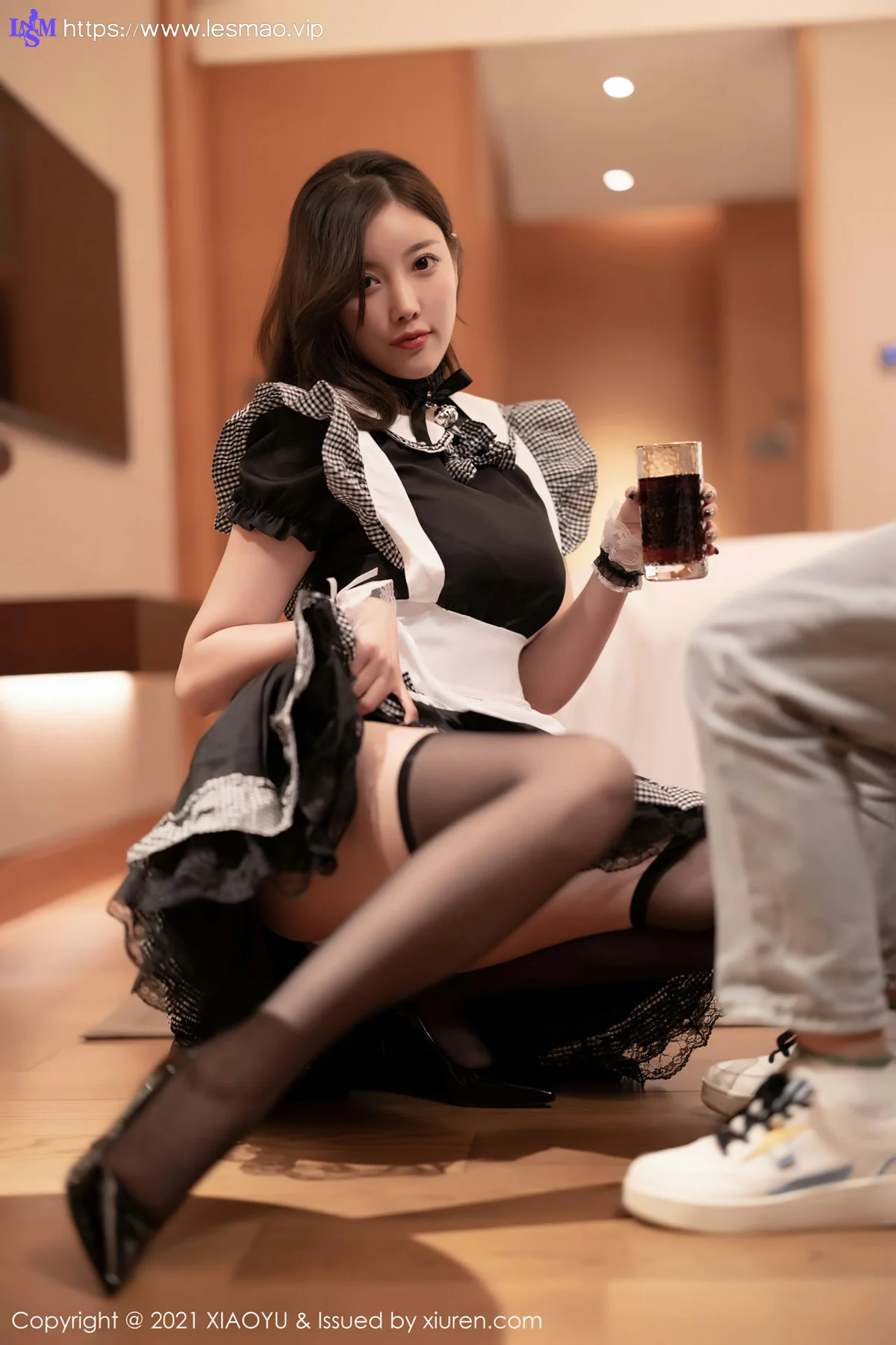 XIAOYU  语画界 Vol.658 女仆制服主题 杨晨晨sugar 广西心愿旅拍11 - 17