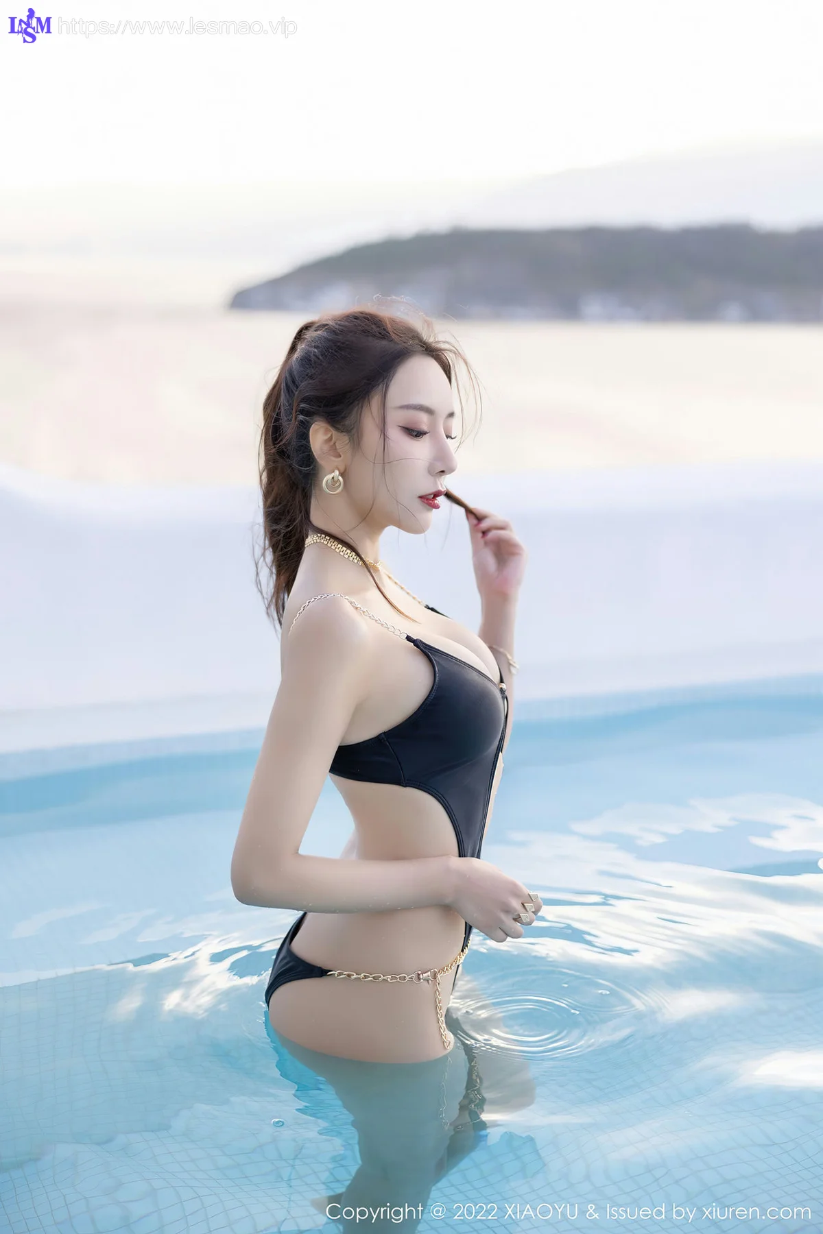 XIAOYU  语画界 Vol.725 深色比基尼 王馨瑶yanni 云南心愿旅拍11 - 24