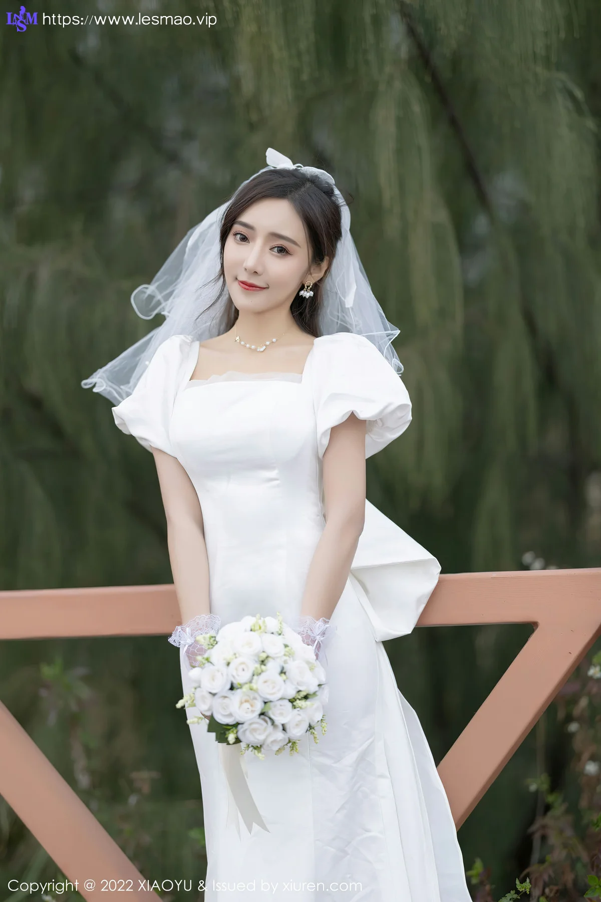 XIAOYU  语画界 Vol.733 白色婚纱礼裙 王馨瑶yanni 惠州旅拍11 - 13