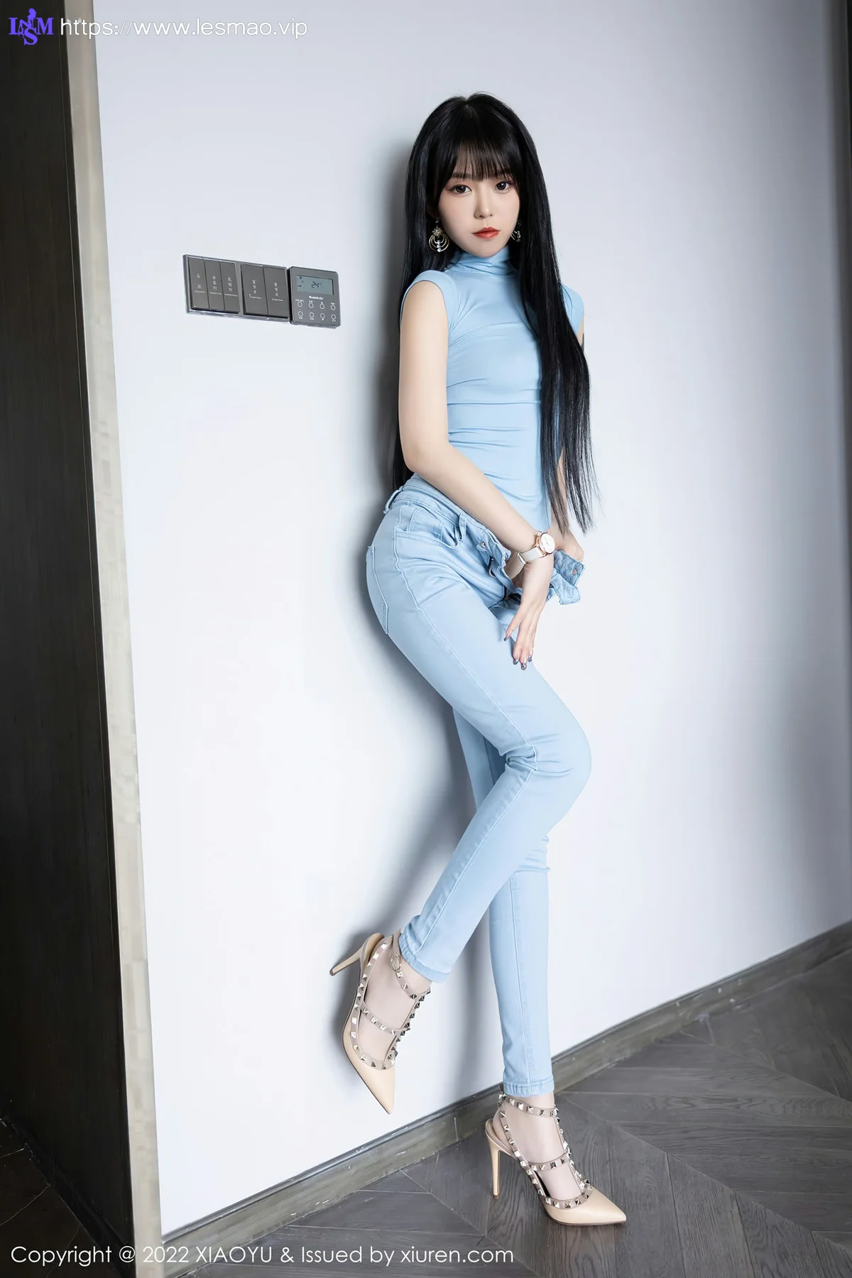 XIAOYU  语画界 Vol.797   苗条曼妙 奶瓶. 性感写真11 - 25