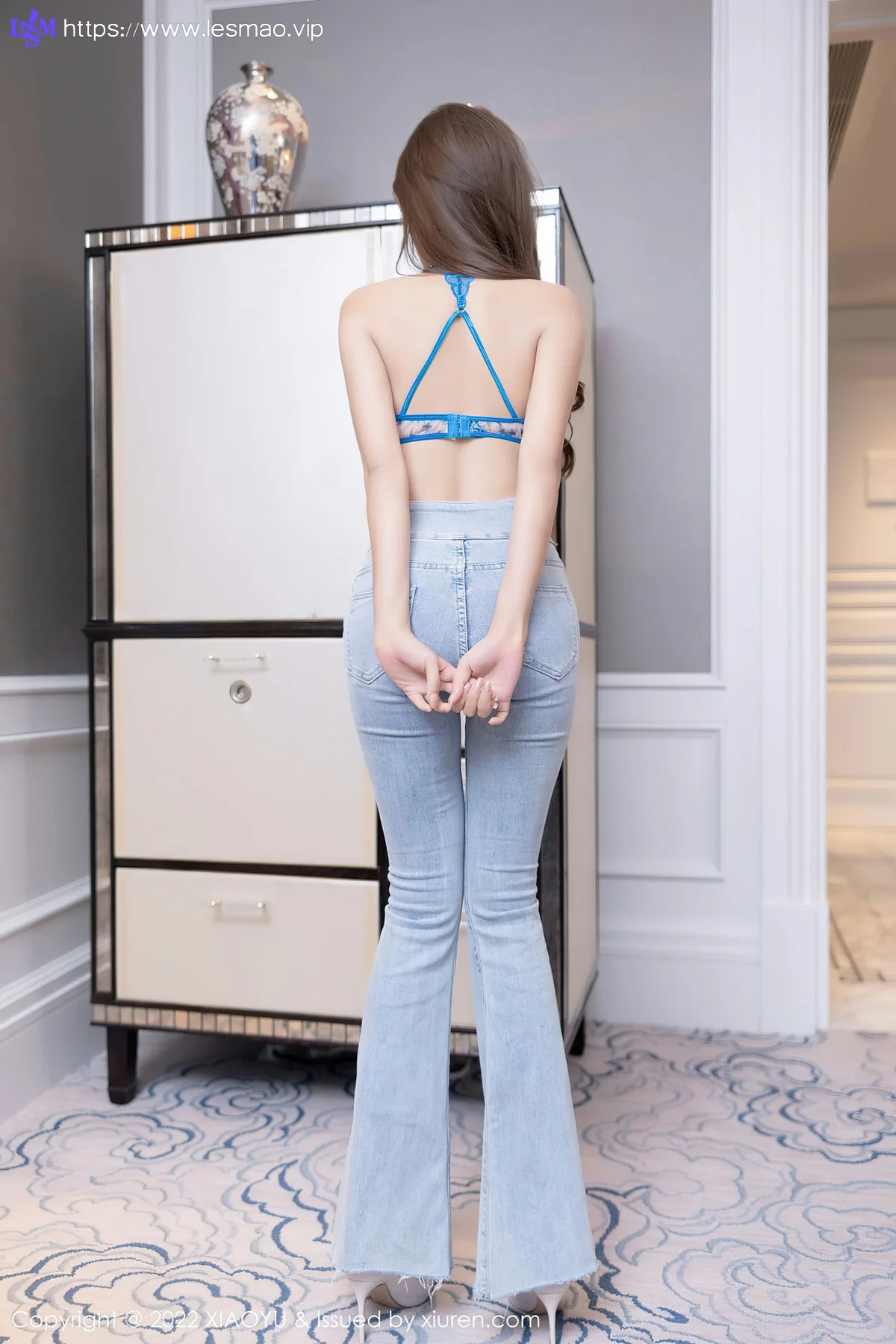 XIAOYU  语画界 Vol.810 白色丝袜 王馨瑶yanni 性感写真11 - 33