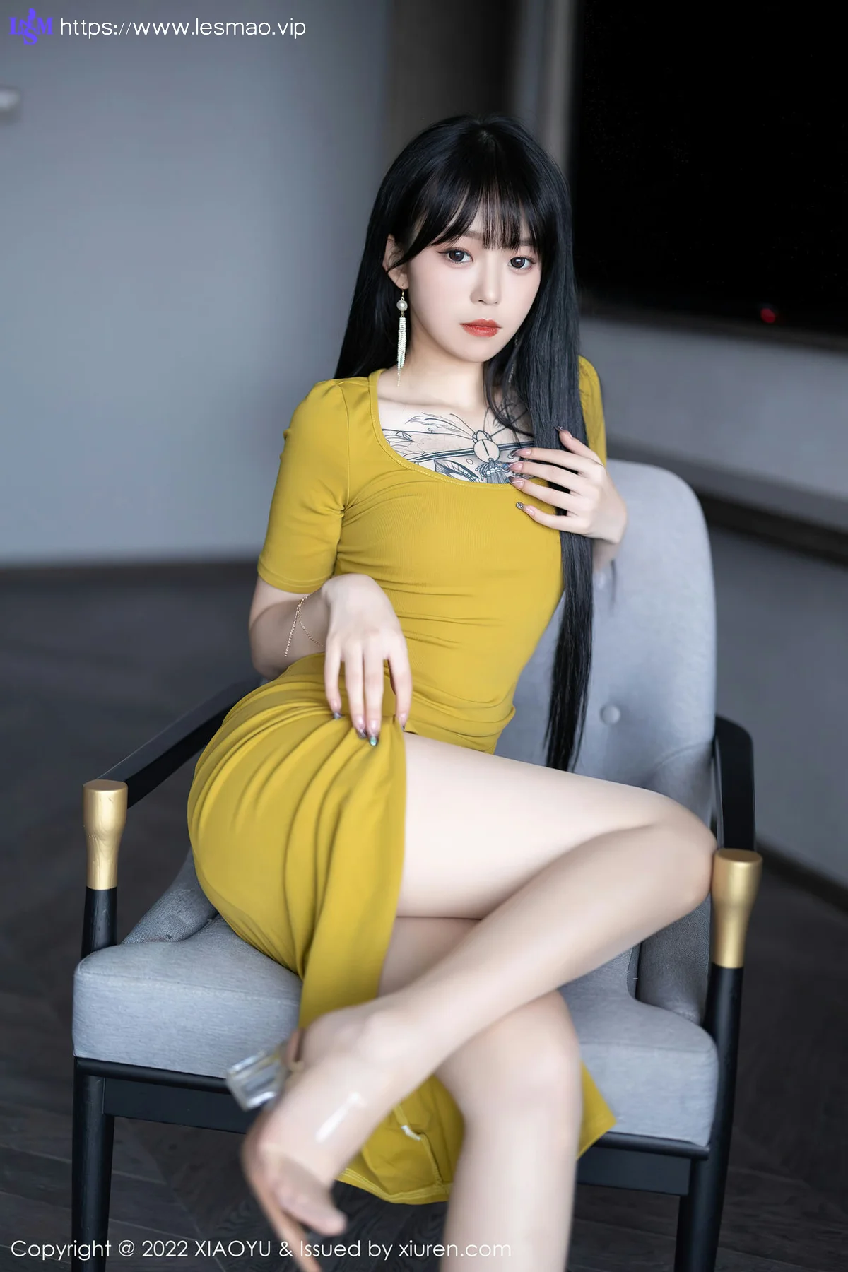 XIAOYU  语画界 Vol.829  白色丝袜 奶瓶. 性感写真1 - 14