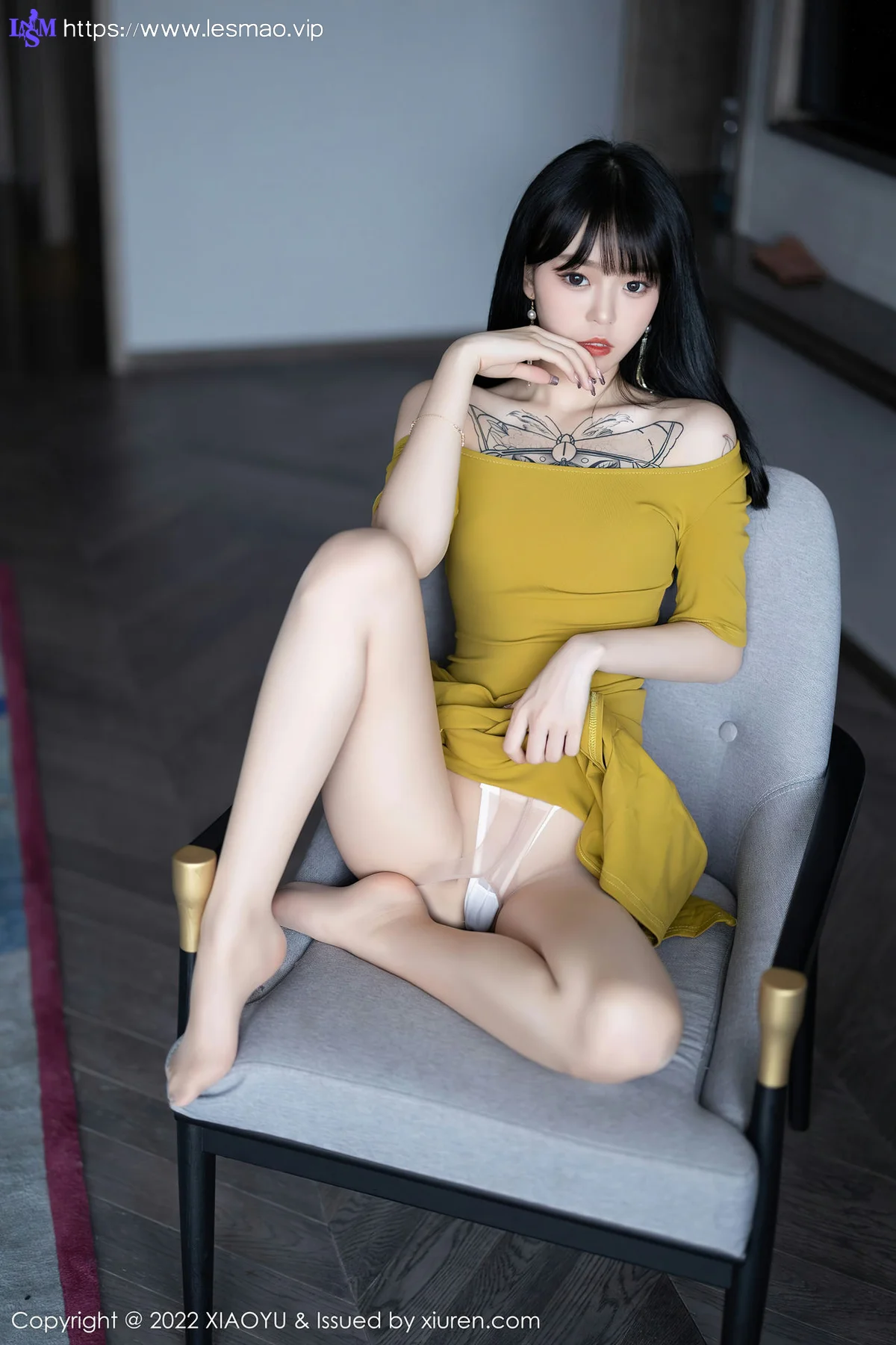 XIAOYU  语画界 Vol.829  白色丝袜 奶瓶. 性感写真1 - 28