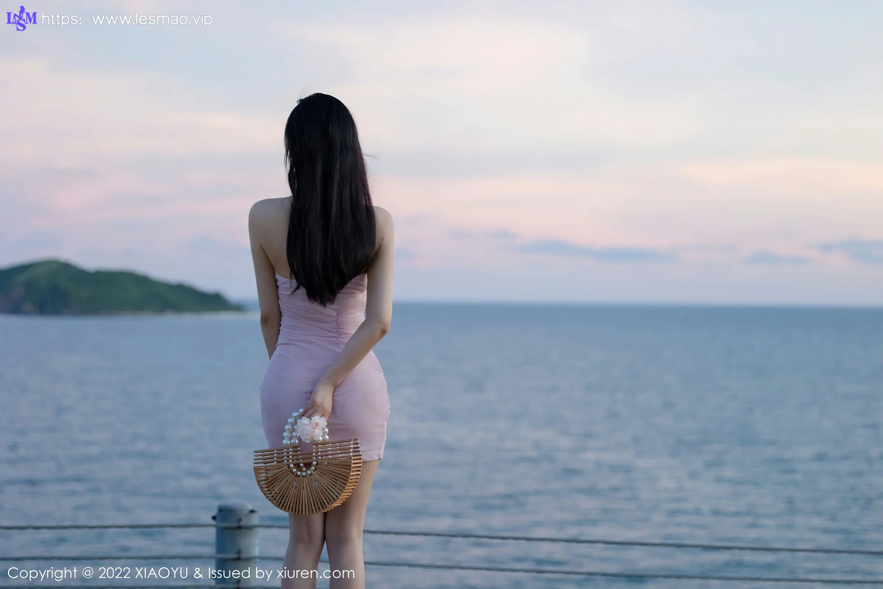 XIAOYU  语画界 Vol.841 灰色泳衣丰盈美胸 杨晨晨Yome 青海-海南心愿旅拍 - 25