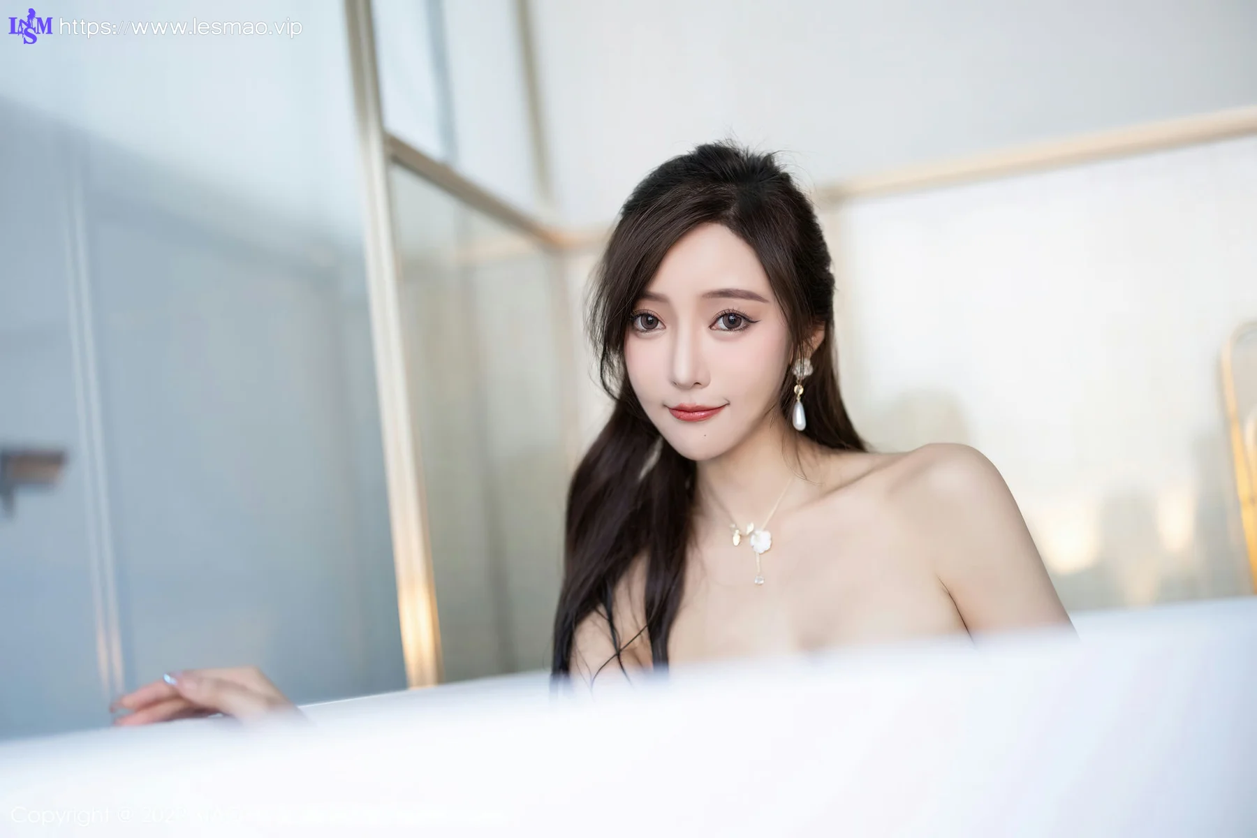 XIAOYU  语画界 Vol.847  连衣长裙 王馨瑶yanni 性感写真1 - 46