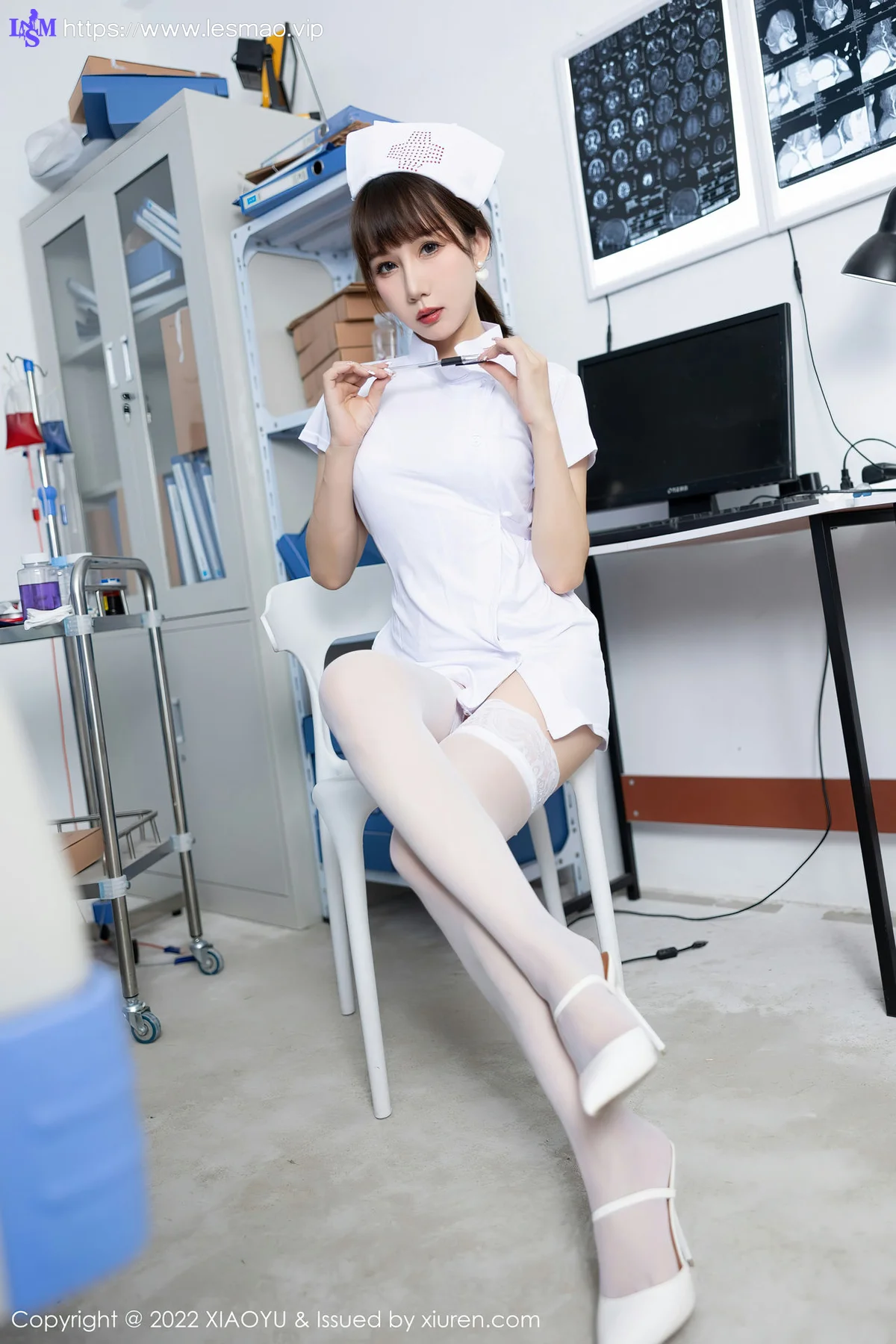 XIAOYU  语画界 Vol.853  波巧酱白色护士服饰性感写真33 - 11