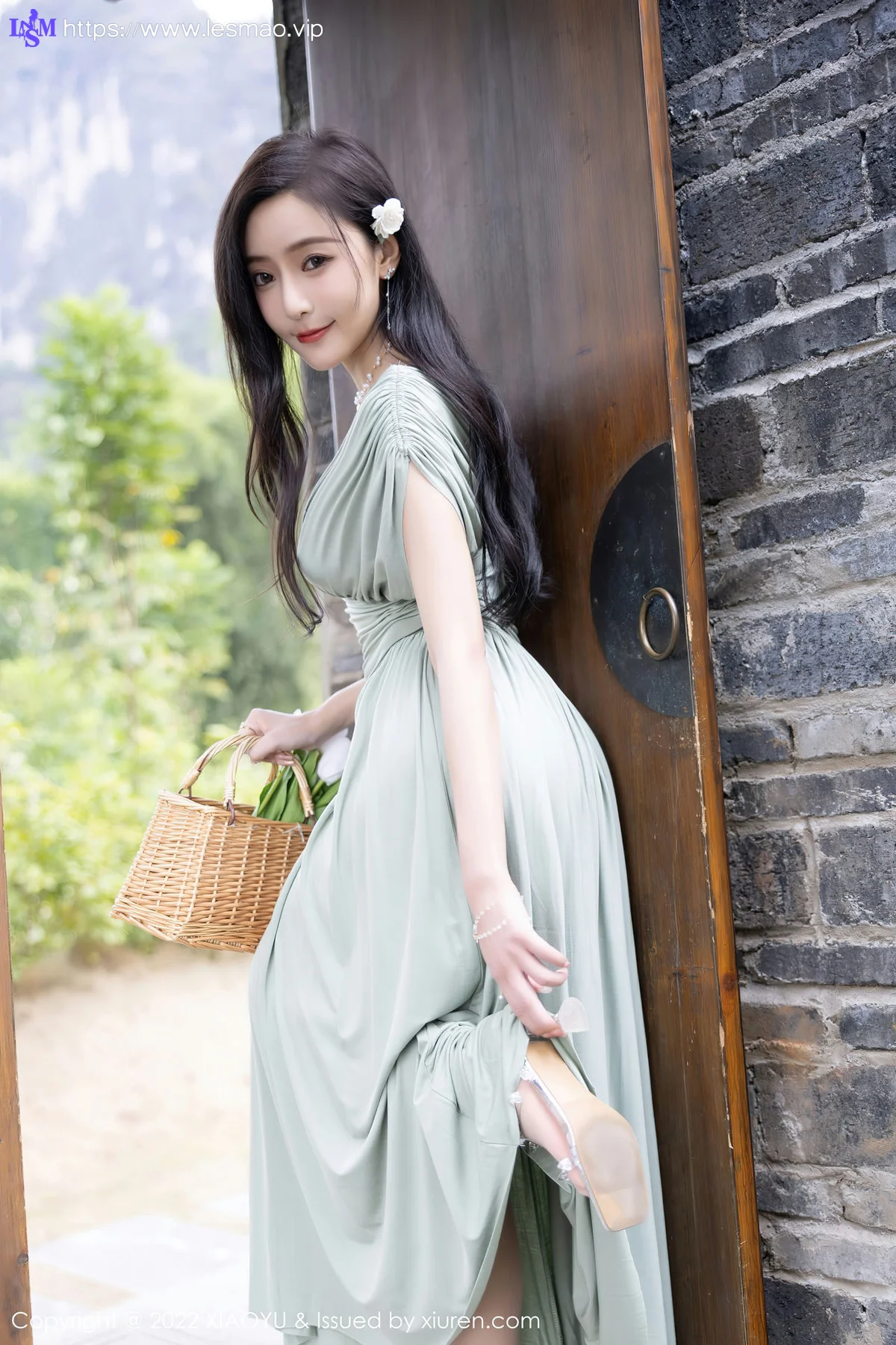 XIAOYU  语画界 Vol.896  王馨瑶yanni 白色比基尼杭州旅拍1 - 14