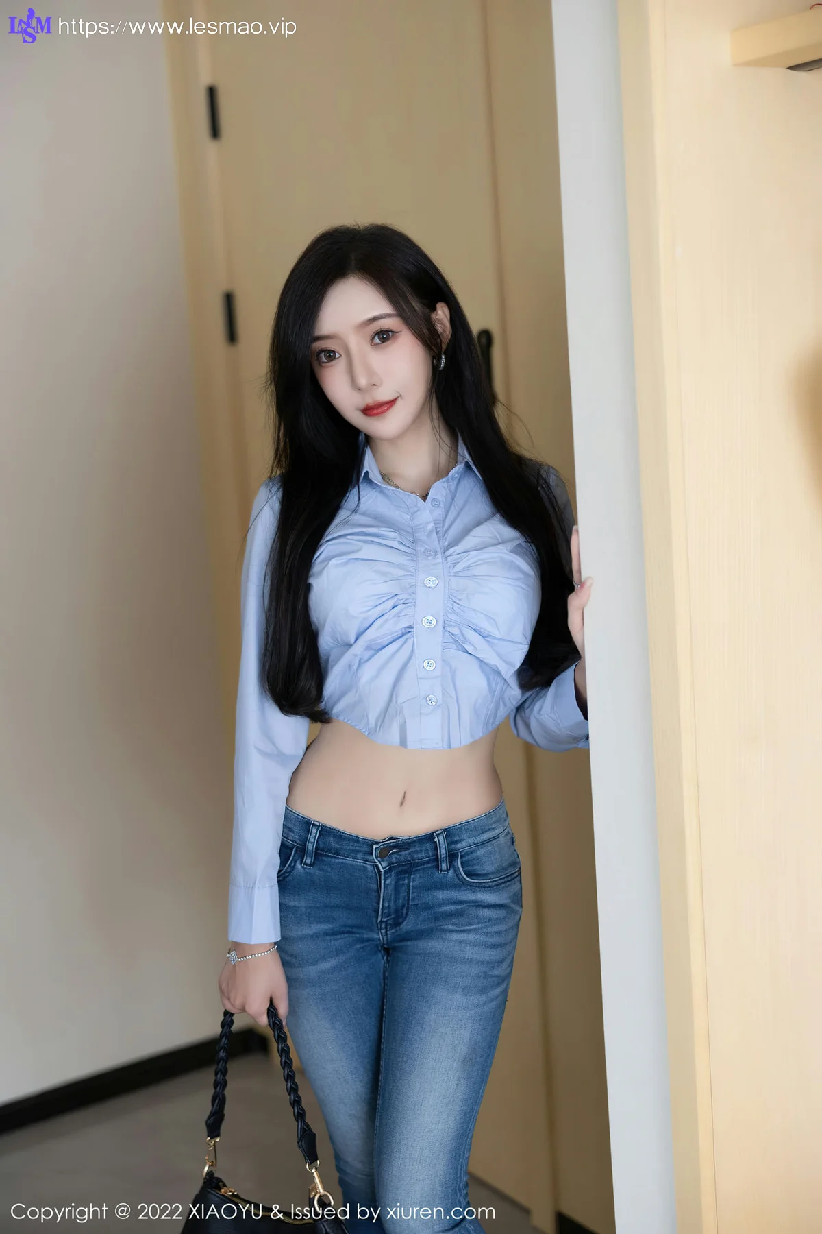 XIAOYU  语画界 Vol.904  王馨瑶yanni 原色丝袜杭州旅拍 - 15