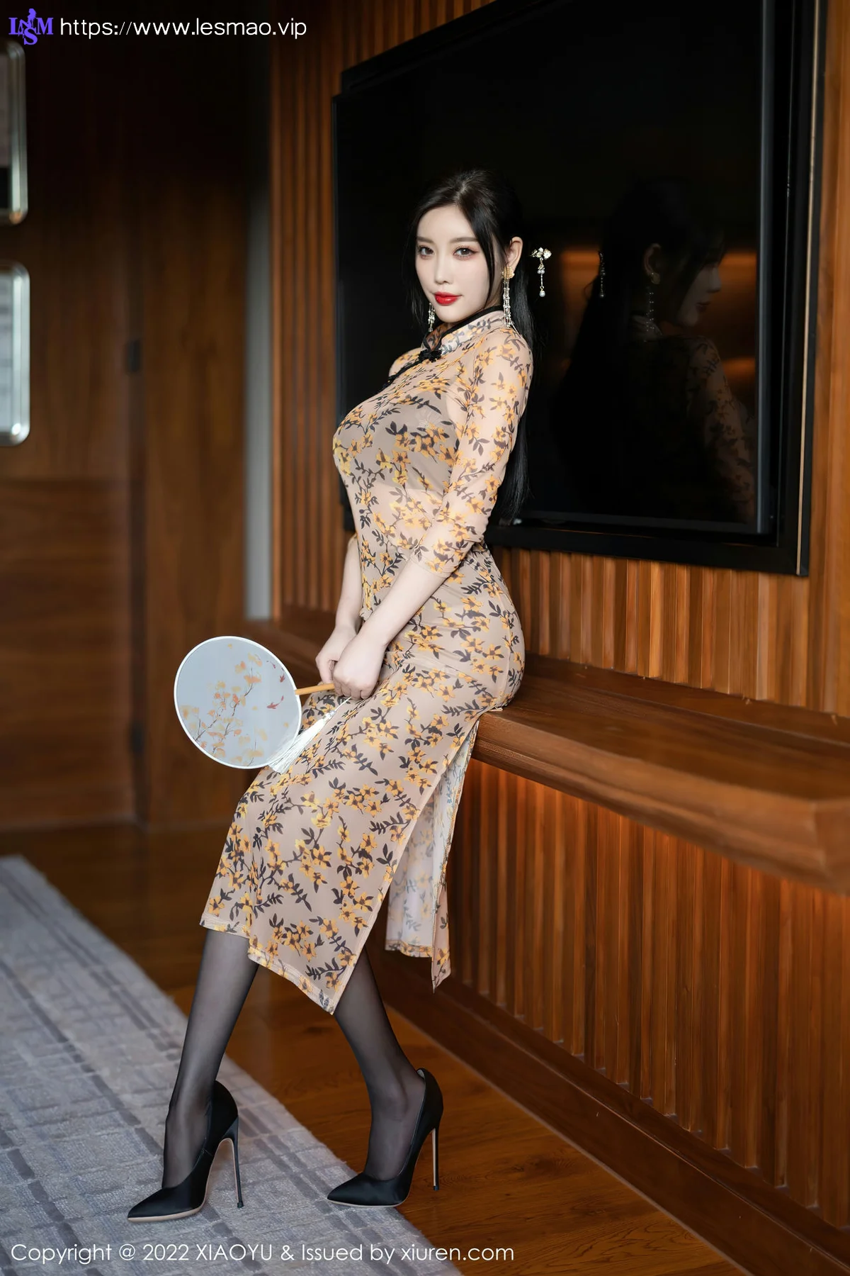 XIAOYU  语画界 Vol.927  杨晨晨Yome 轻透旗袍杭州旅拍 - 14