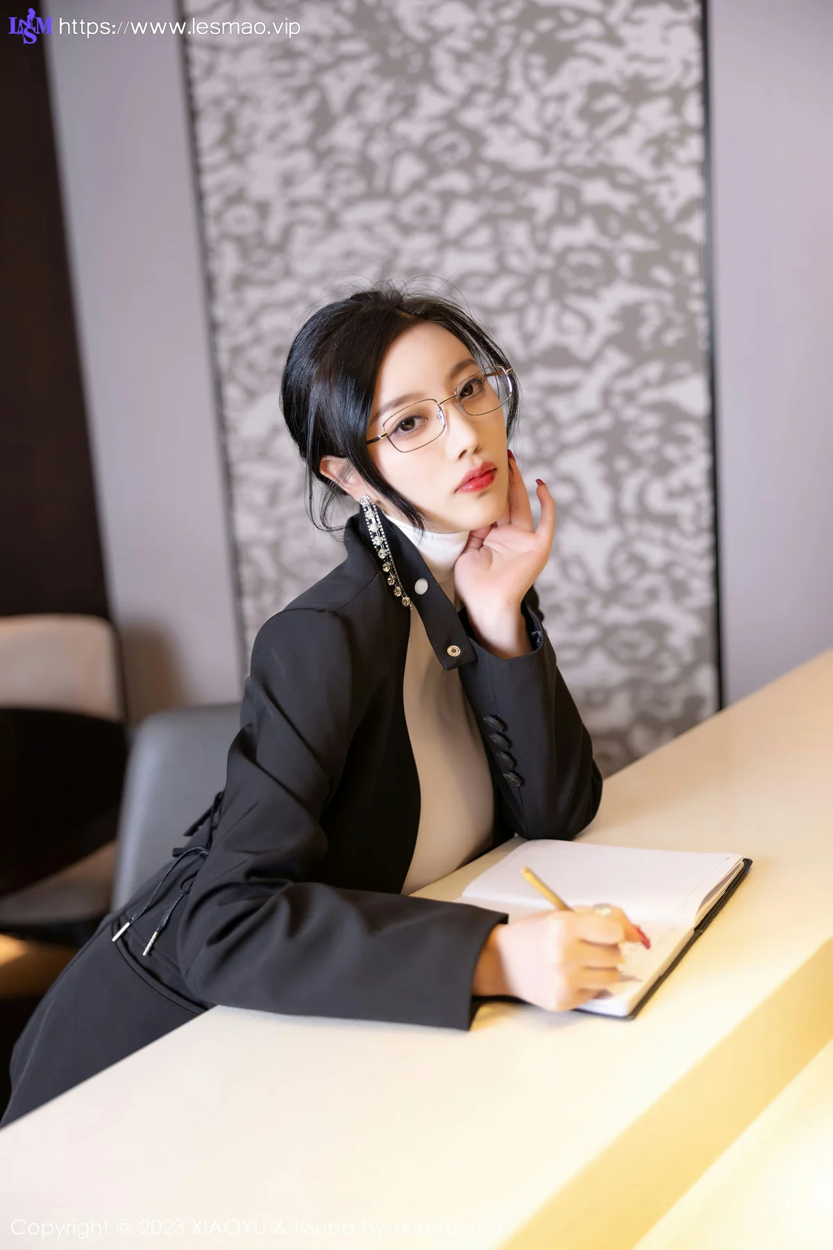 XIAOYU  语画界 Vol.951  杨晨晨Yome 老板的指令OL系列写真 - 19