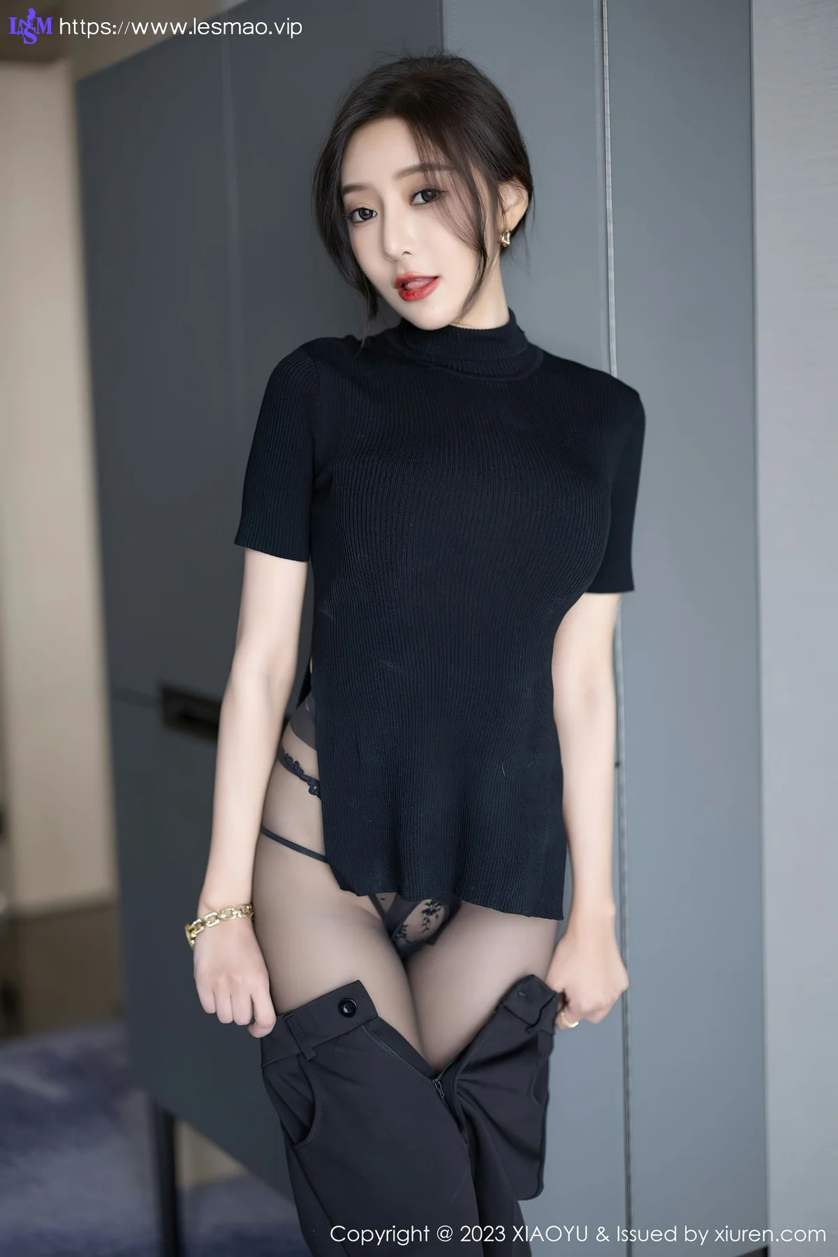 XIAOYU  语画界 Vol.974  王馨瑶yanni 黑色制服Ol性感写真11 - 47
