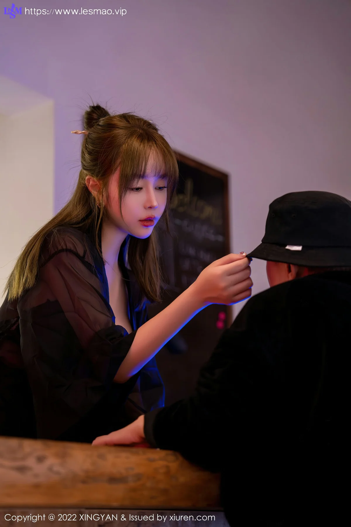 XINGYAN 星颜社 Vol.163 王雨纯 酒馆喝酒主题拍摄性感写真 - 51