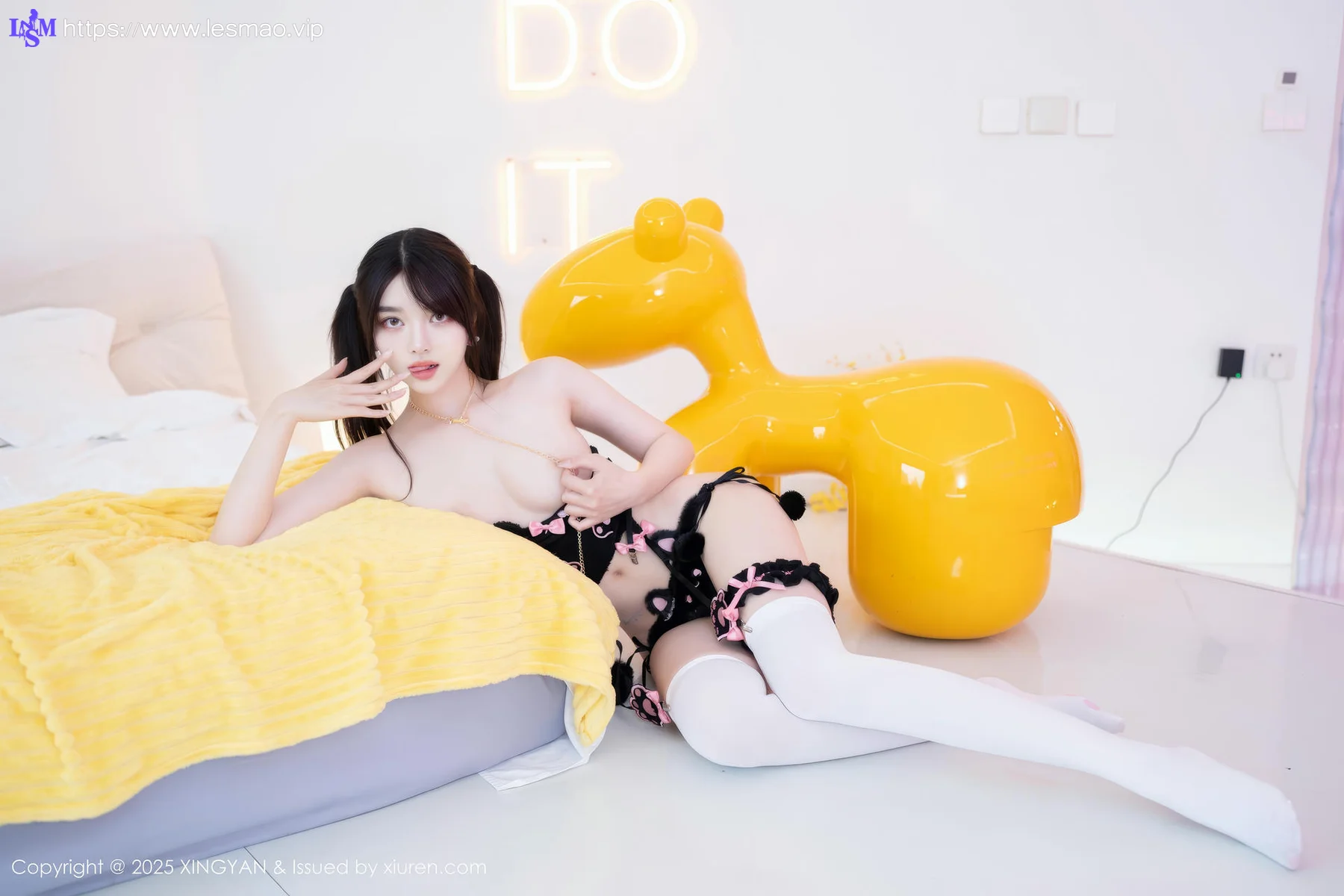 XINGYAN 星颜社 Vol.349 白露lulu 黑色情趣内衣白丝 - 26