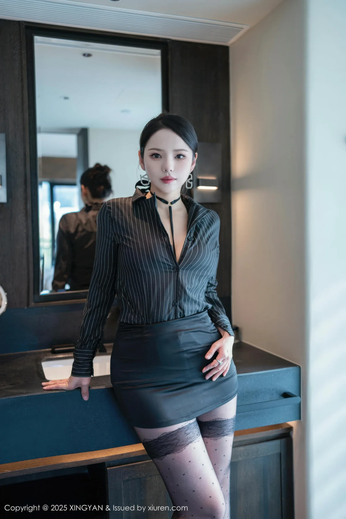 XINGYAN 星颜社 Vol.433 大美妞儿 黑色衬衫丰润俏丽 - 1