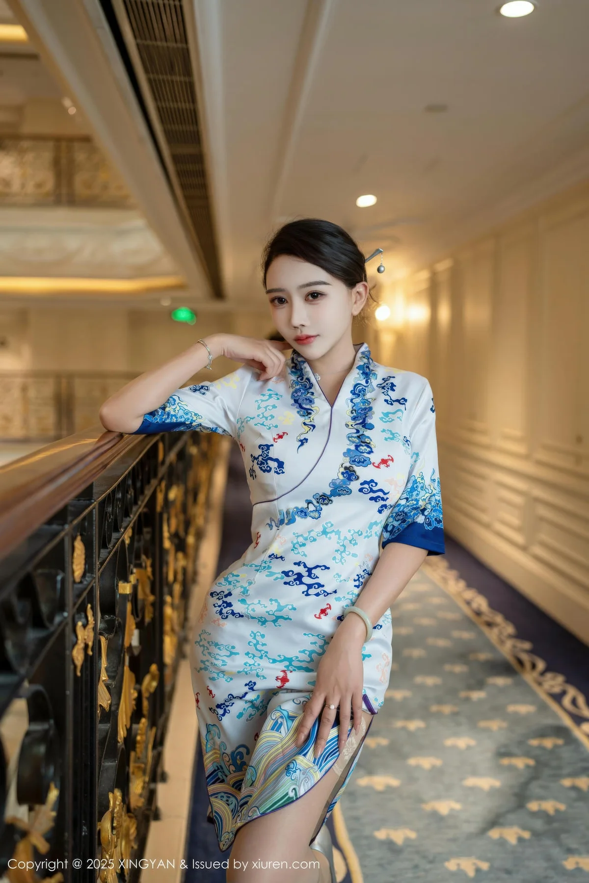 XINGYAN 星颜社 Vol.435 李若汐浅色旗袍魅惑肉丝 - 10