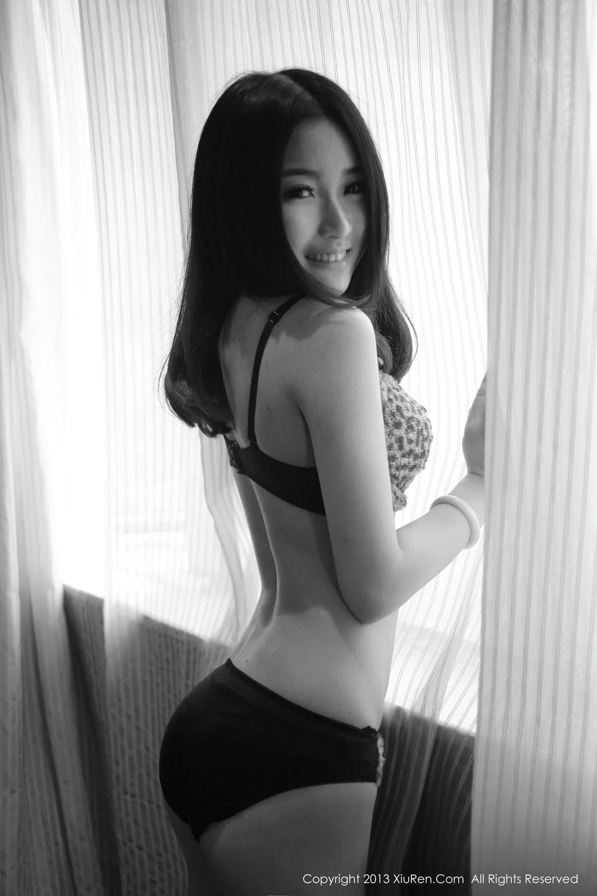 XiuRen 秀人 No.017 MOON嘉依 80P/98.7M - 71