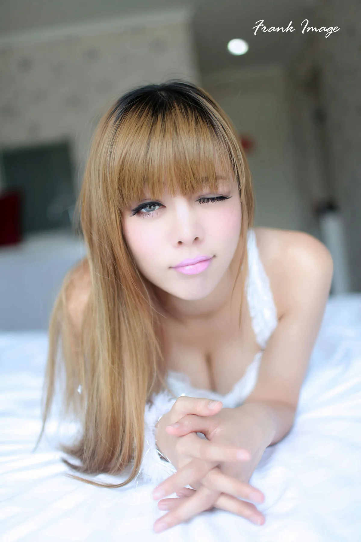 XiuRen 秀人 No.030 杜viki 69P/21.9M - 58