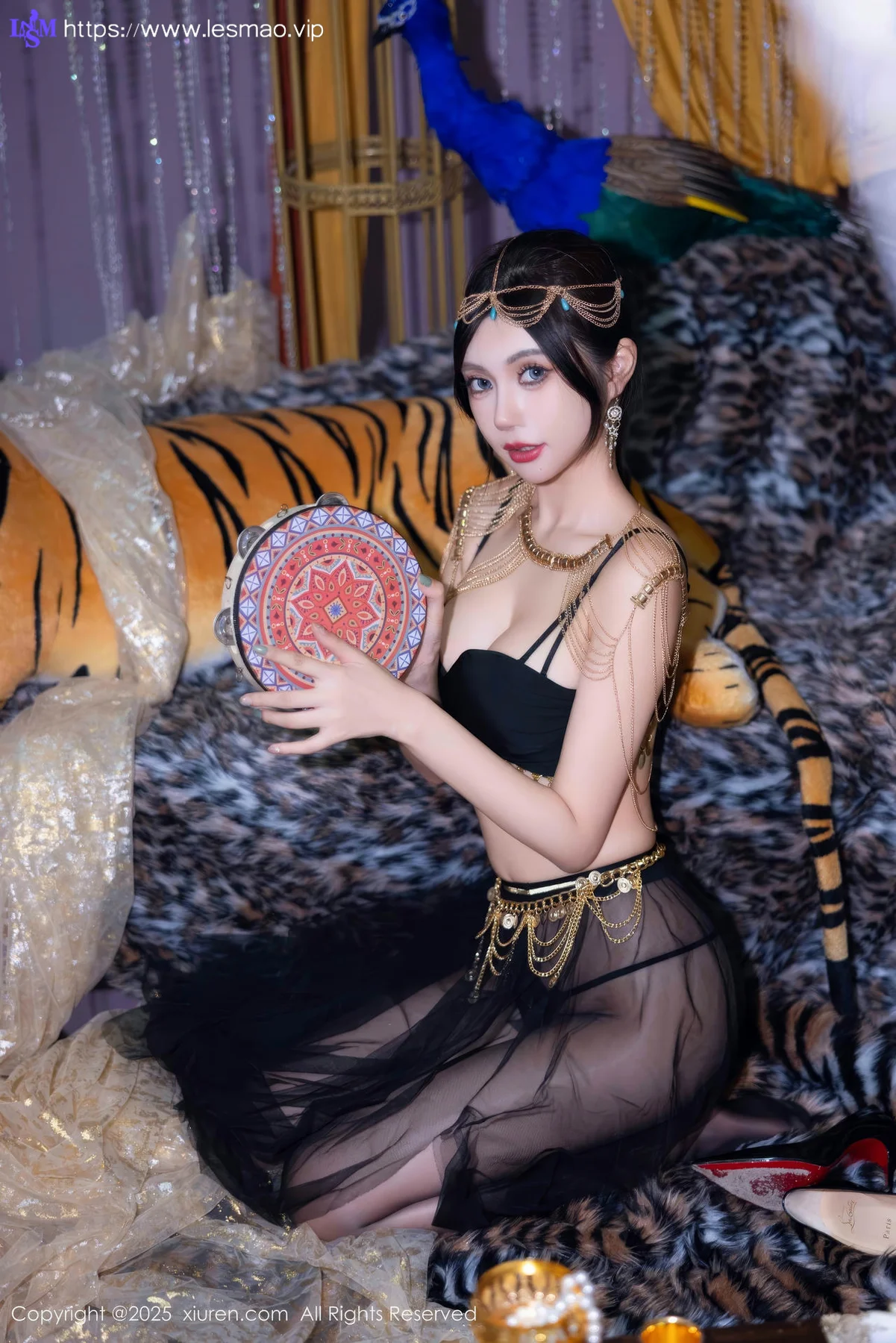 XiuRen 秀人 No.10018 绮里嘉ula 黑丝异域写真 - 15