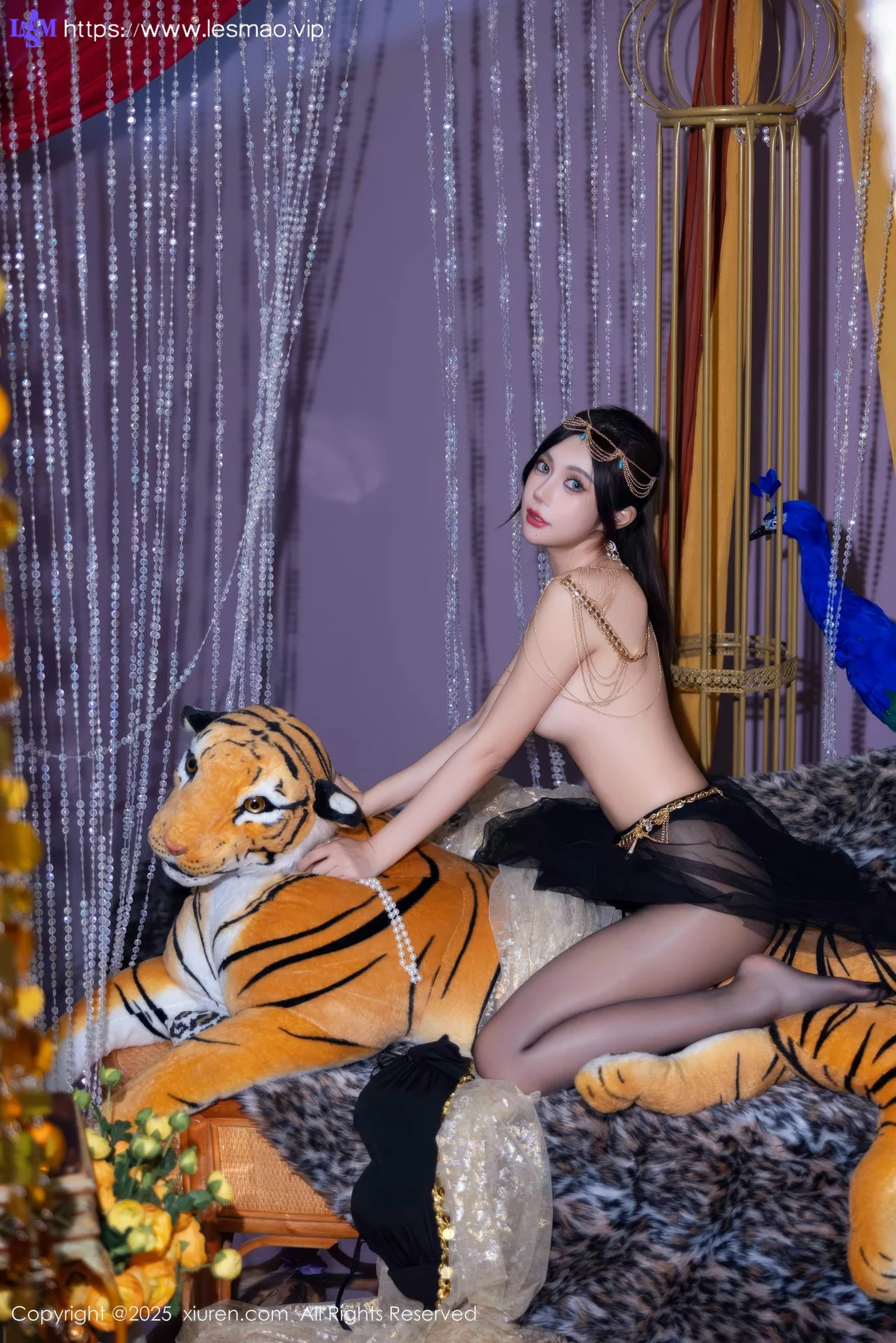 XiuRen 秀人 No.10018 绮里嘉ula 黑丝异域写真 - 43