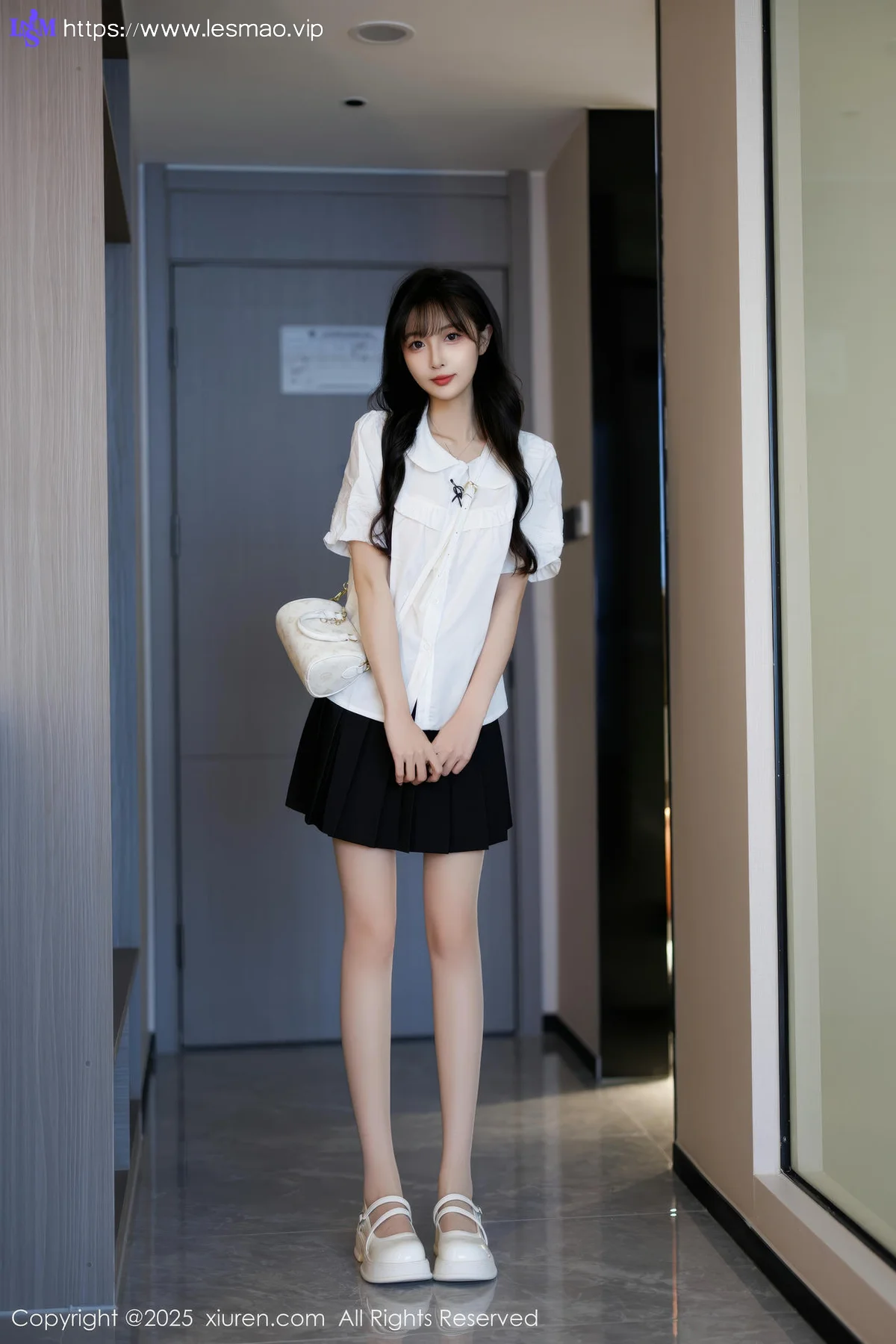 XiuRen 秀人 No.10067 樱桃小阑子 白丝美腿少女 - 2