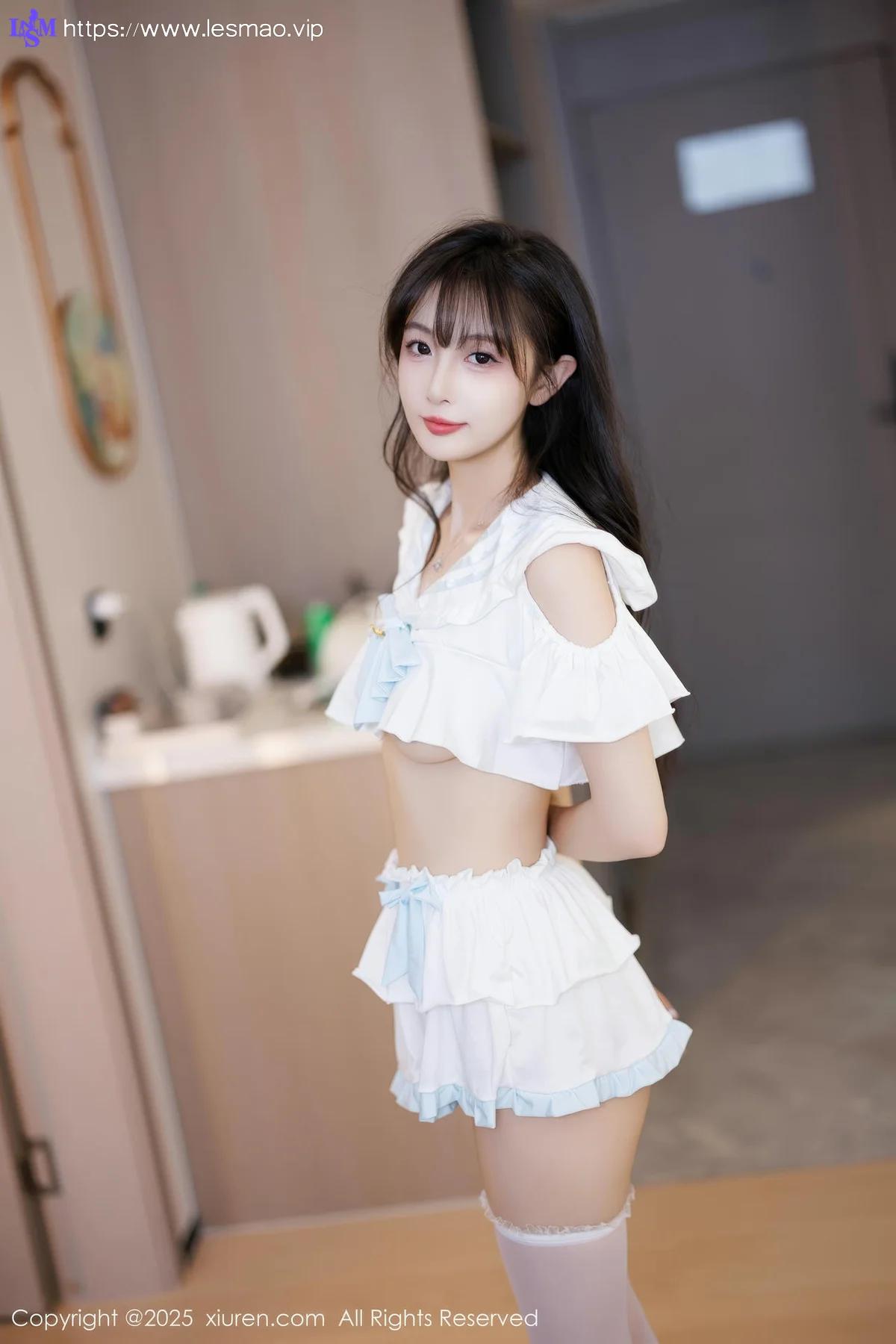 XiuRen 秀人 No.10067 樱桃小阑子 白丝美腿少女 - 37